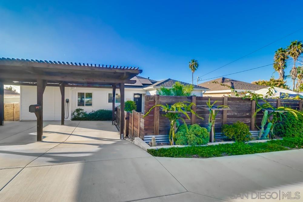 Detail Gallery Image 9 of 29 For 712  Lemon Avenue, Vista,  CA 92084 - 3 Beds | 2 Baths