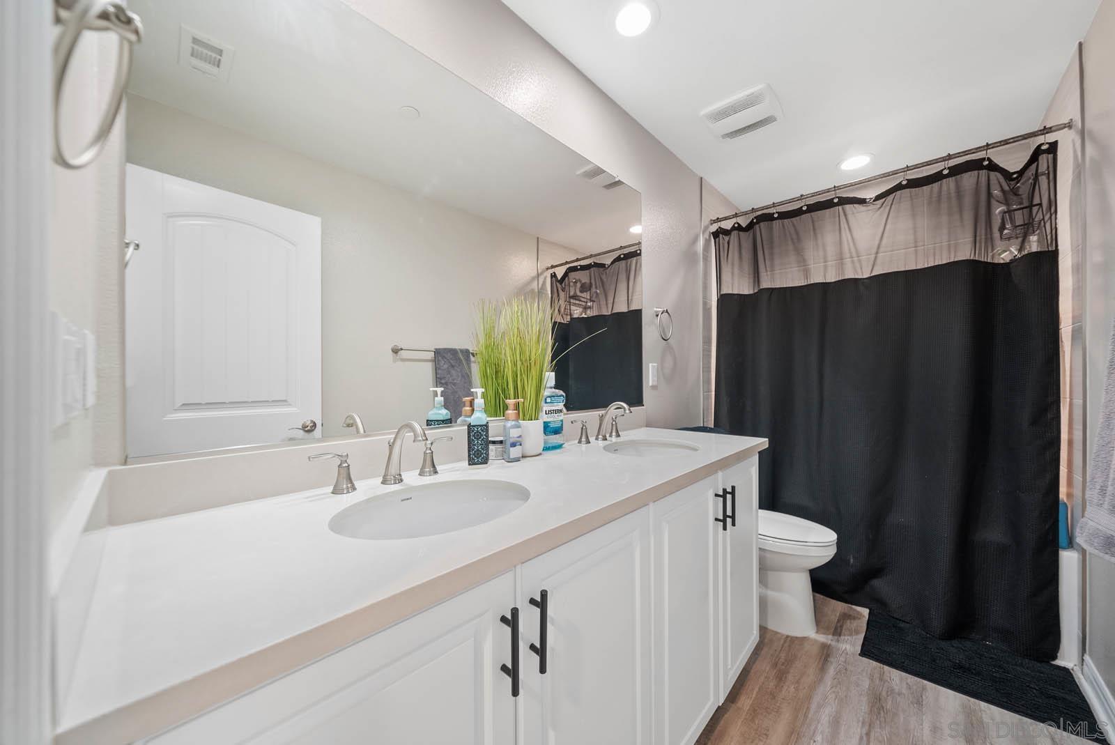 Detail Gallery Image 23 of 50 For 30774  Gazing Star Ln, Murrieta,  CA 92563 - 4 Beds | 2/1 Baths