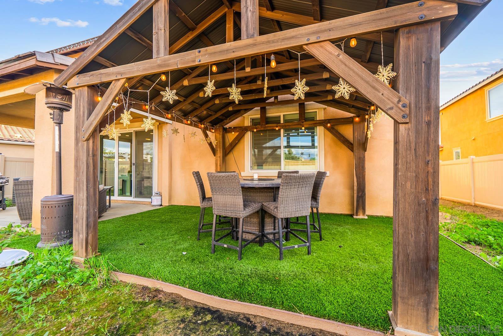 Detail Gallery Image 30 of 50 For 30774  Gazing Star Ln, Murrieta,  CA 92563 - 4 Beds | 2/1 Baths