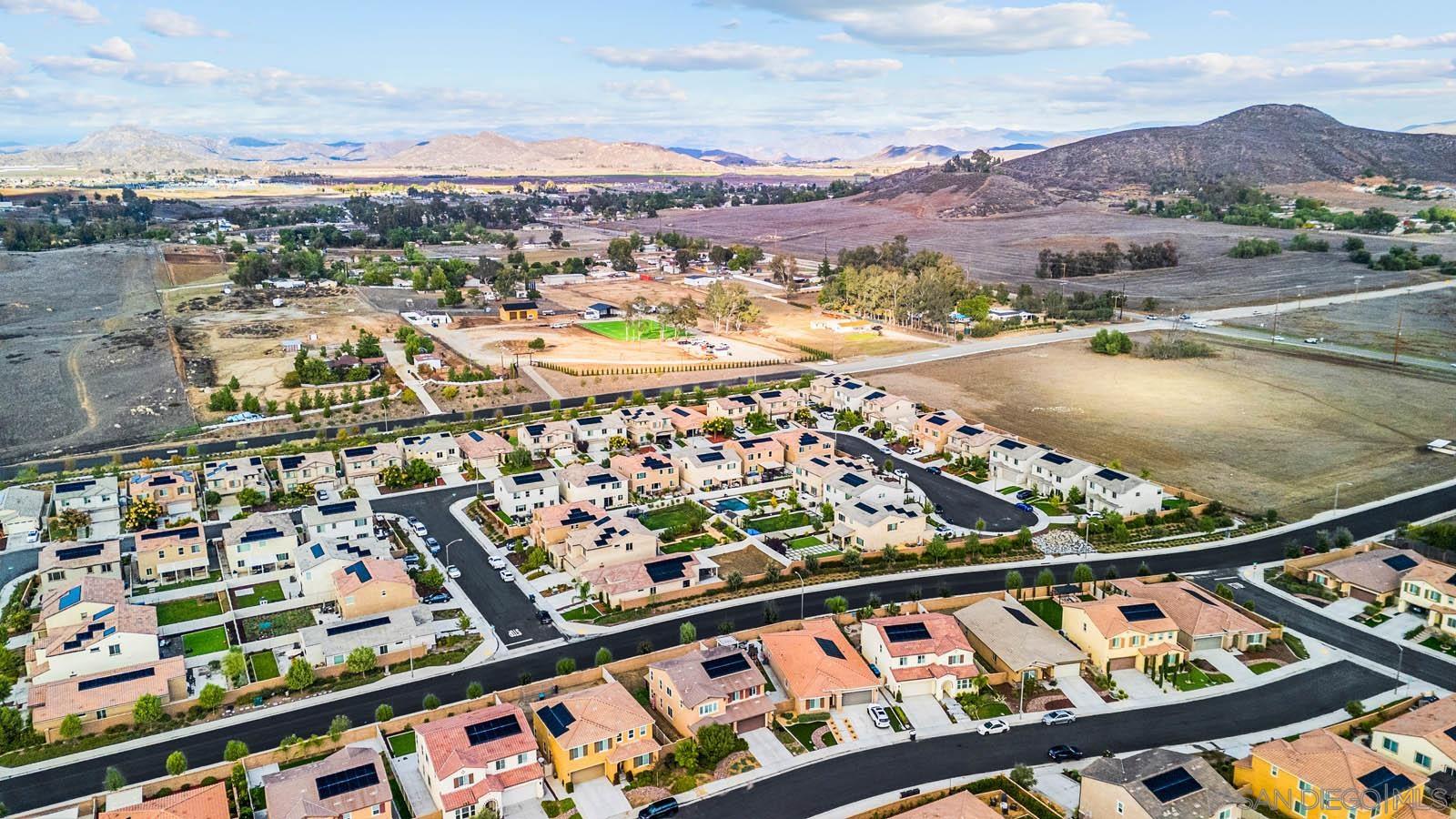 Detail Gallery Image 41 of 50 For 30774  Gazing Star Ln, Murrieta,  CA 92563 - 4 Beds | 2/1 Baths