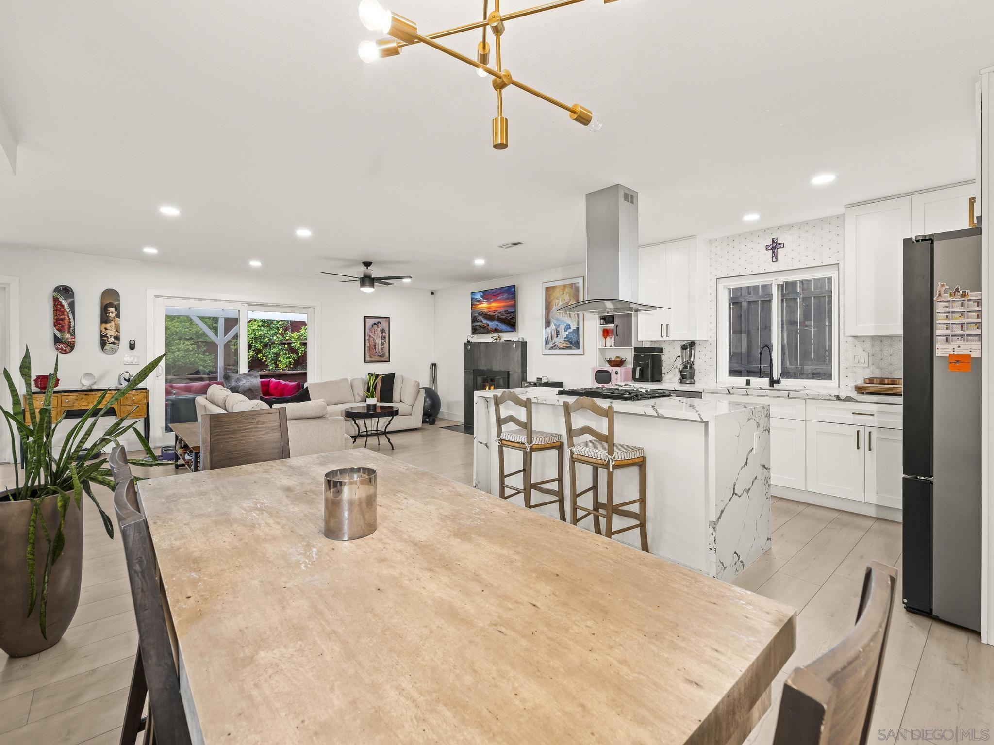 Detail Gallery Image 7 of 30 For 10252  Santana Street, Santee,  CA 92071 - 3 Beds | 2 Baths