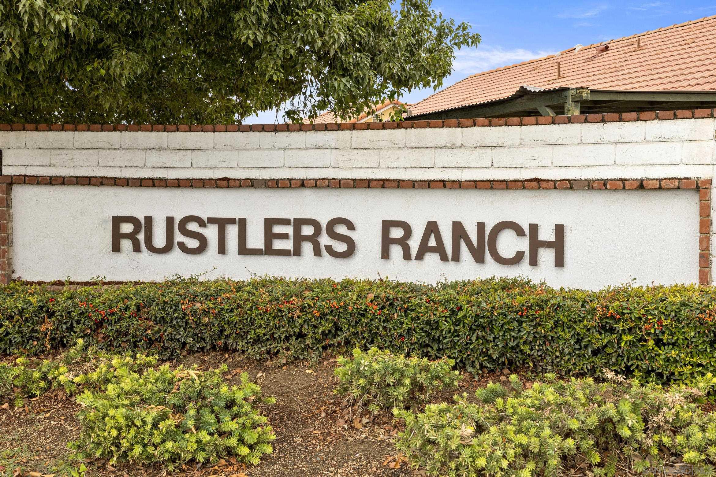 Detail Gallery Image 2 of 33 For 29770  Avenida De Real, Sun City,  CA 92586 - 5 Beds | 2 Baths