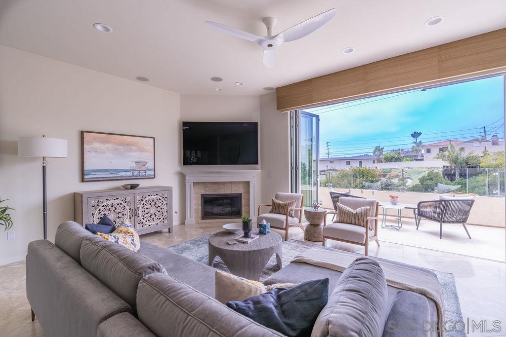 Front Image Thumbnail for SD250044666