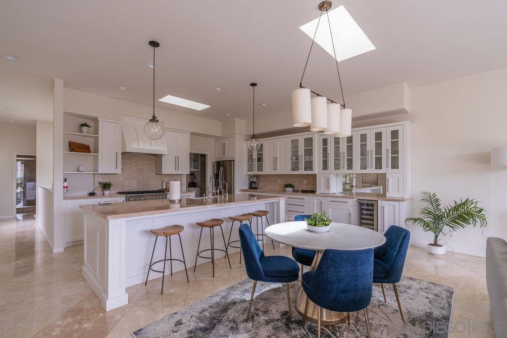 Detail Gallery Image 14 of 75 For 2508  Manchester Ave, Cardiff By The Sea,  CA 92007 - 3 Beds | 3 Baths