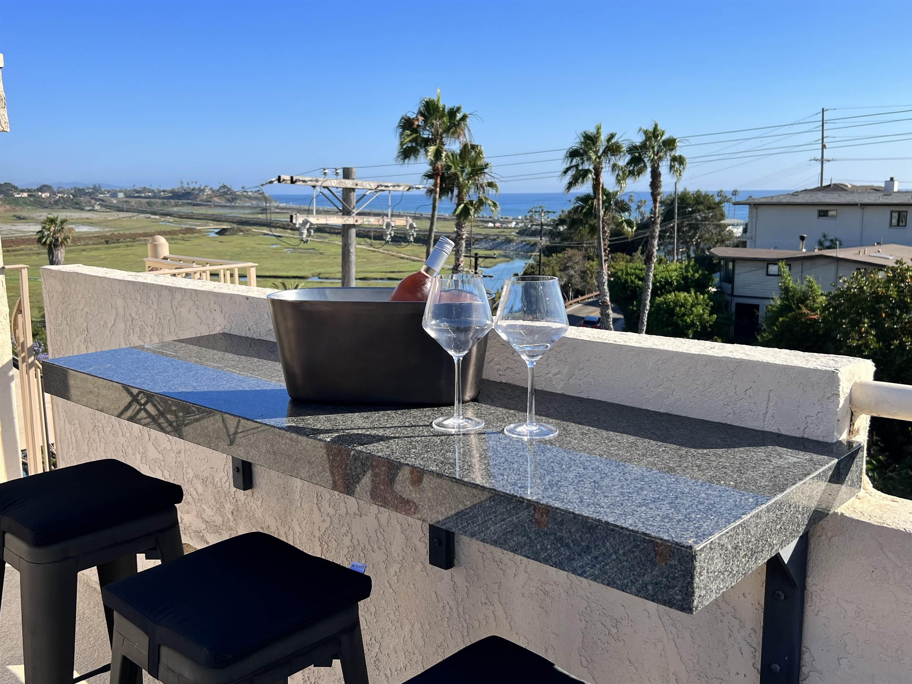 Detail Gallery Image 6 of 75 For 2508  Manchester Ave, Cardiff By The Sea,  CA 92007 - 3 Beds | 3 Baths