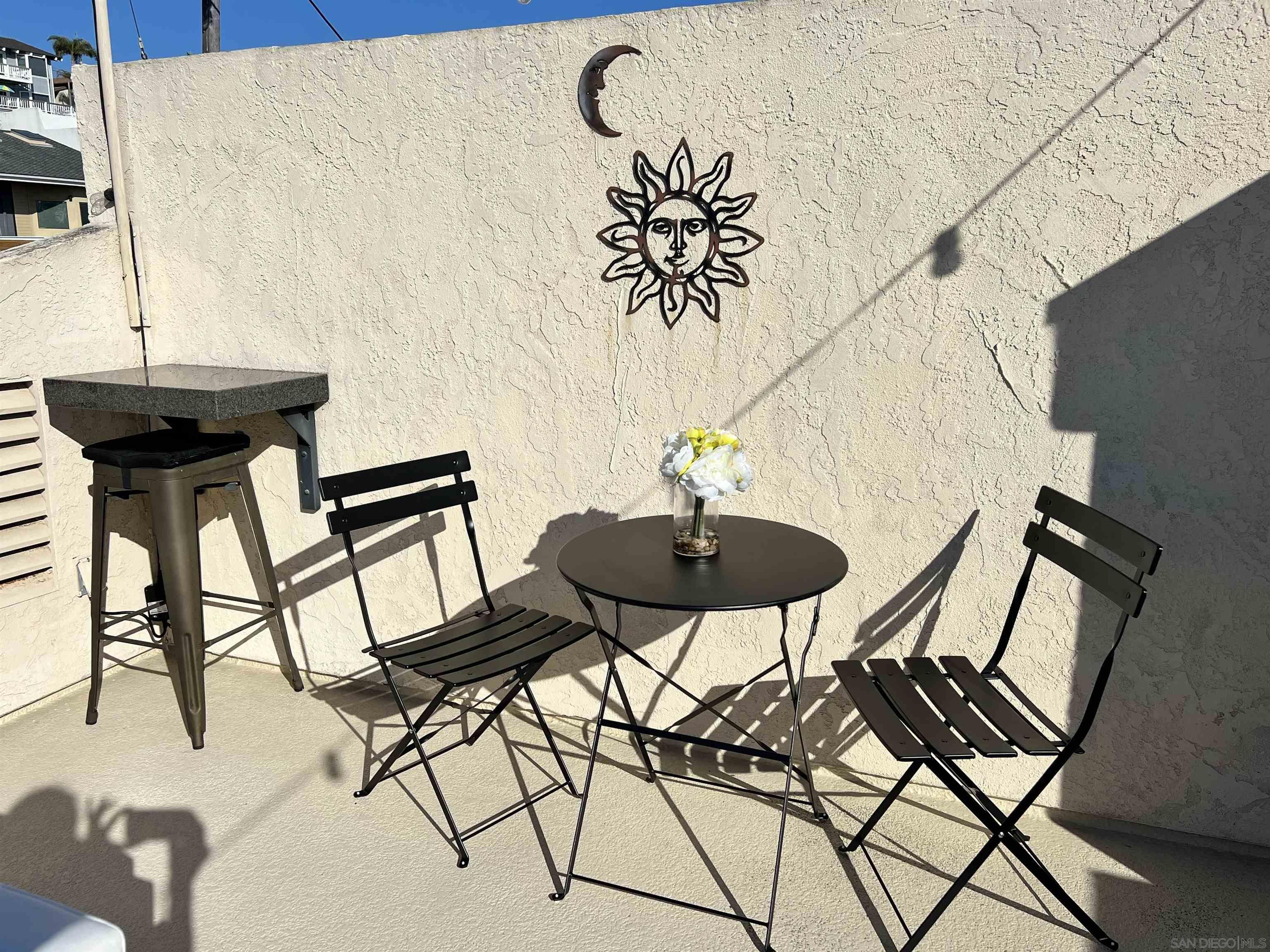 Detail Gallery Image 8 of 75 For 2508  Manchester Ave, Cardiff By The Sea,  CA 92007 - 3 Beds | 3 Baths