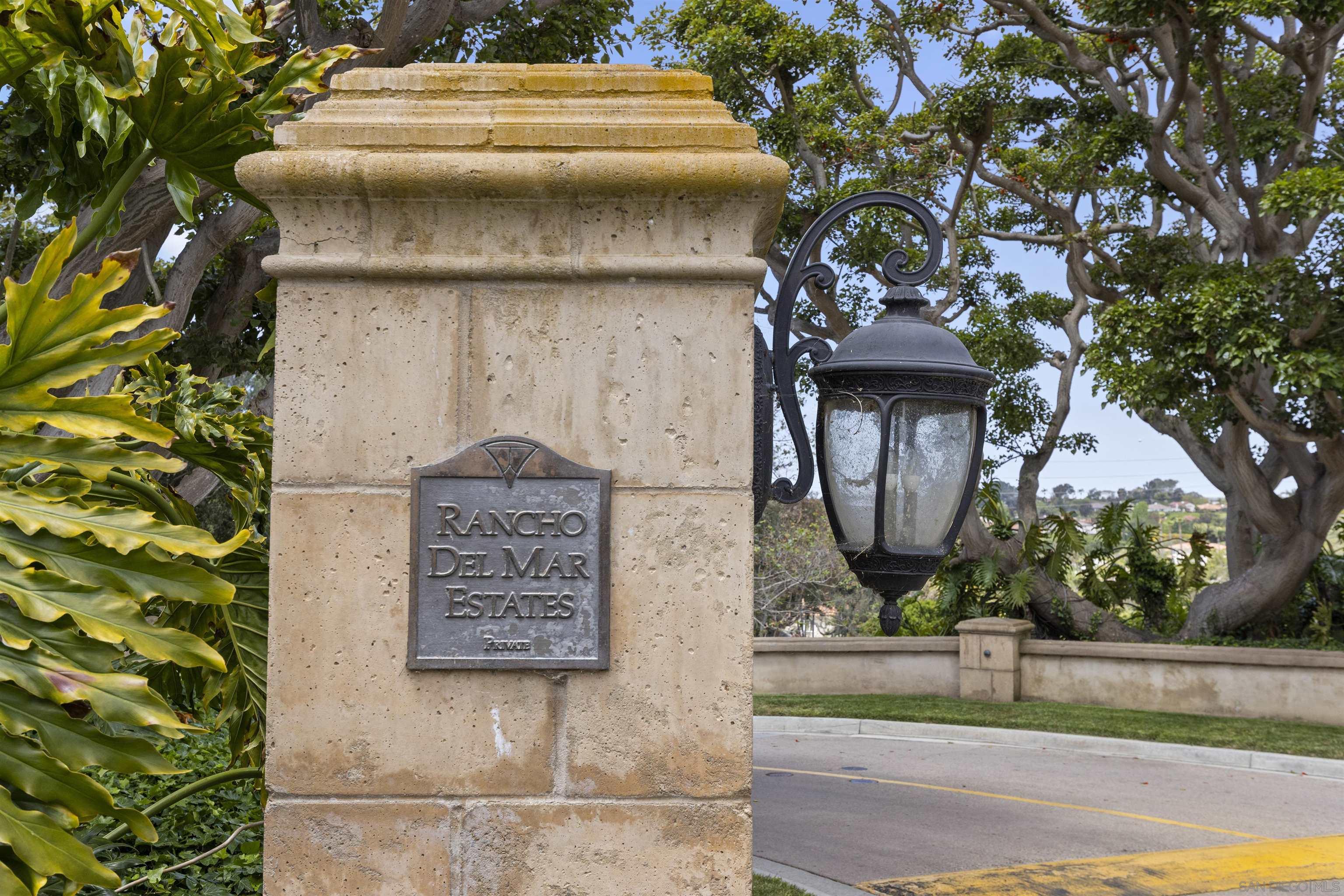 Detail Gallery Image 30 of 30 For 3325  Caminito Daniella, Del Mar,  CA 92014 - 6 Beds | 5/1 Baths