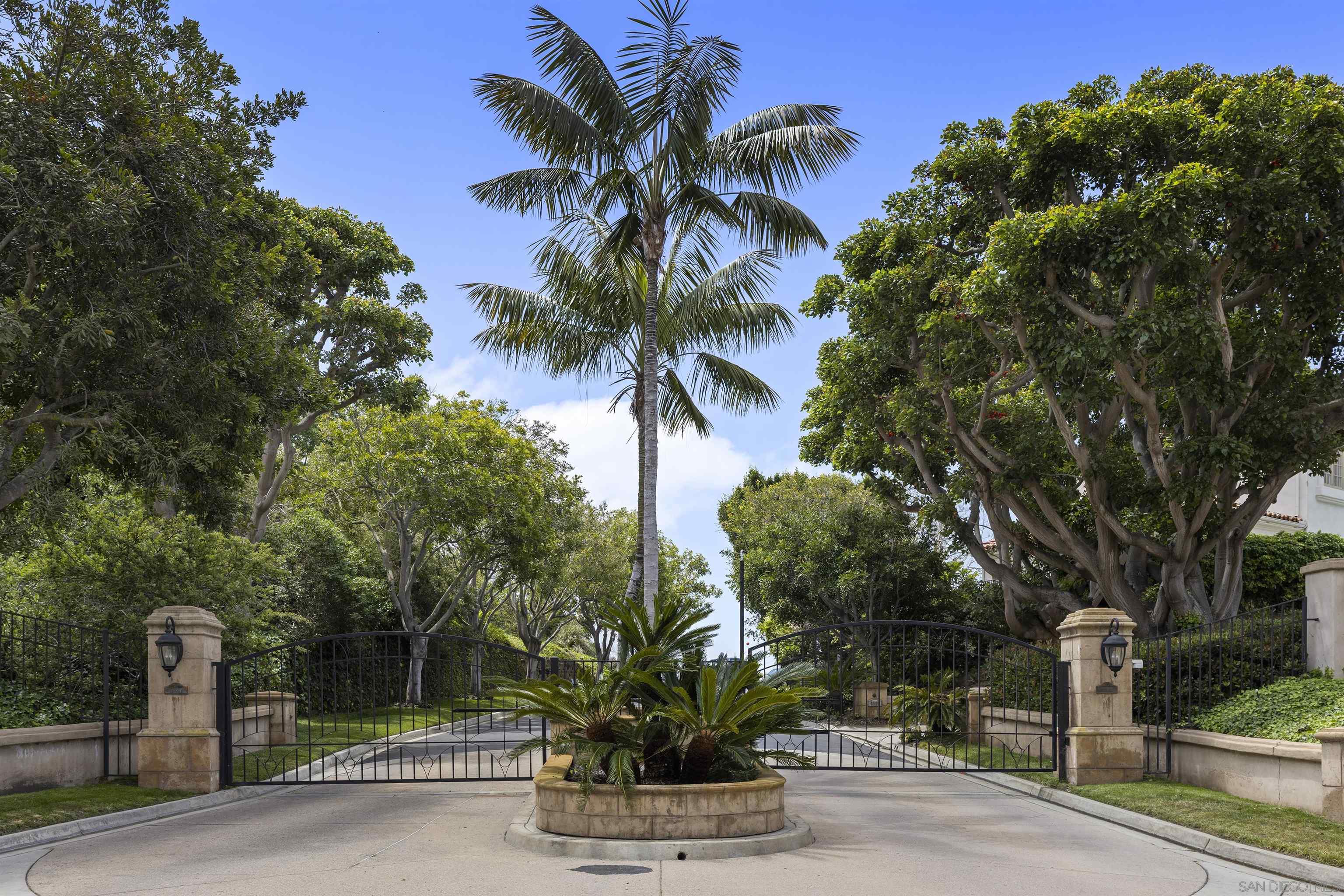 Detail Gallery Image 30 of 31 For 3325  Caminito Daniella, Del Mar,  CA 92014 - 6 Beds | 5/1 Baths