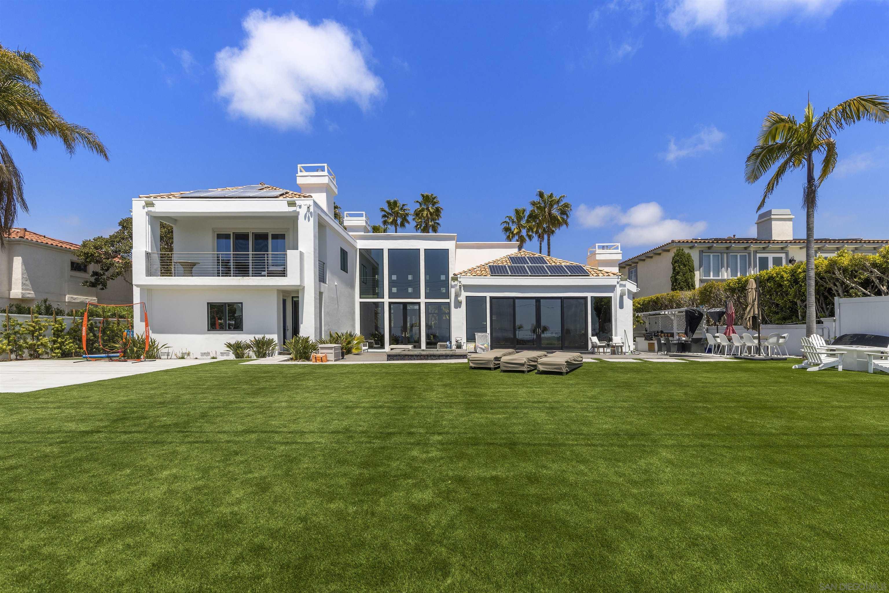 Detail Gallery Image 5 of 30 For 3325  Caminito Daniella, Del Mar,  CA 92014 - 6 Beds | 5/1 Baths