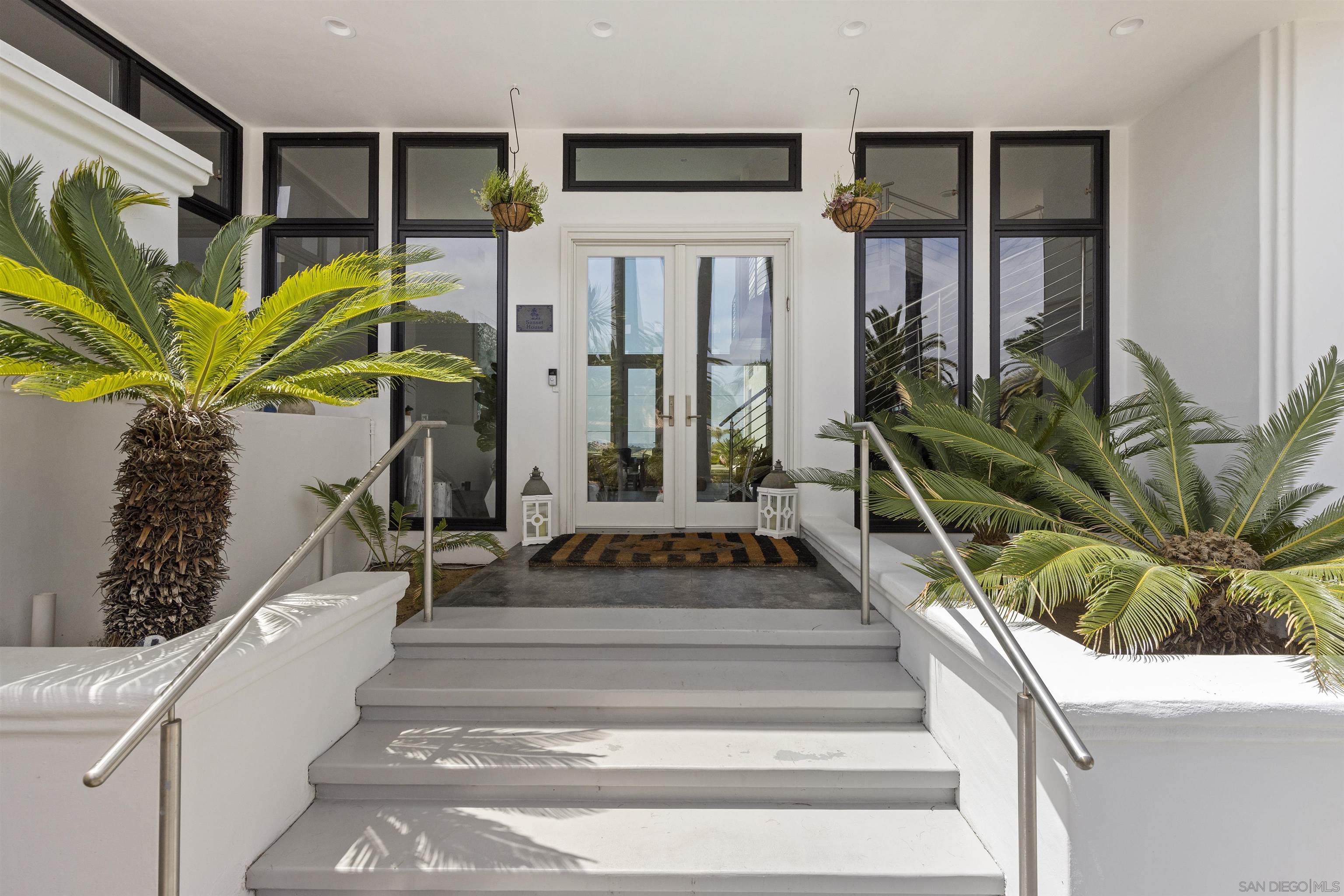 Detail Gallery Image 9 of 31 For 3325  Caminito Daniella, Del Mar,  CA 92014 - 6 Beds | 5/1 Baths