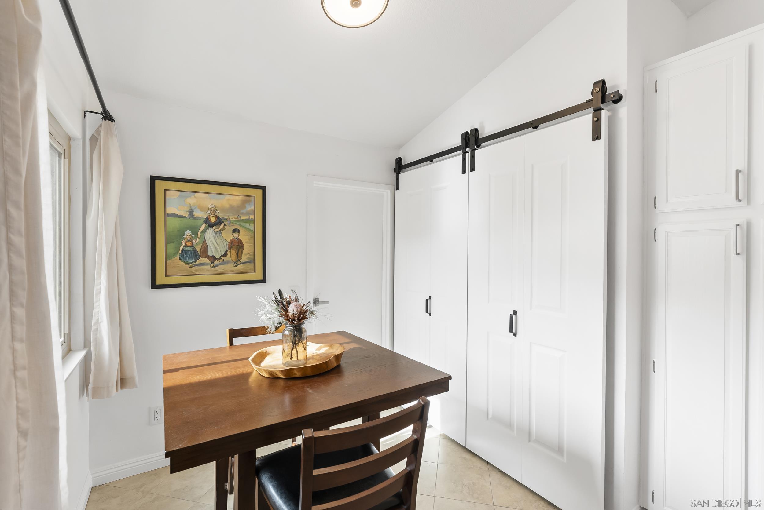 Detail Gallery Image 15 of 41 For 17909  Avenida Alozdra, San Diego,  CA 92128 - 2 Beds | 2 Baths