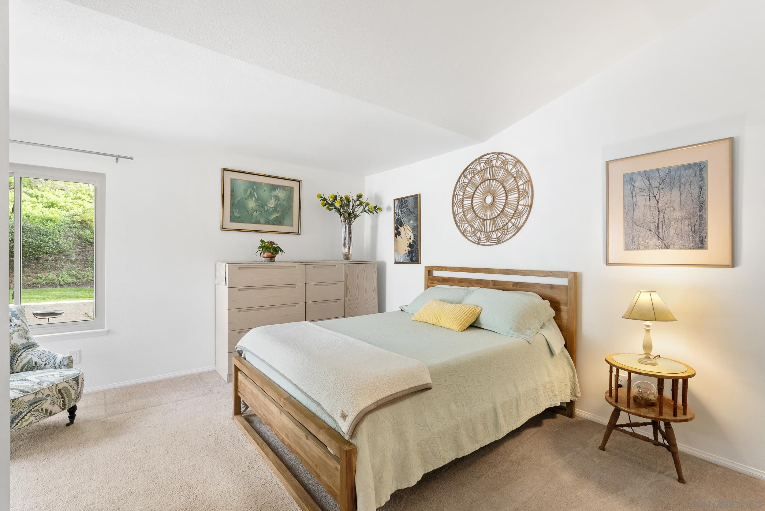 Detail Gallery Image 27 of 41 For 17909  Avenida Alozdra, San Diego,  CA 92128 - 2 Beds | 2 Baths