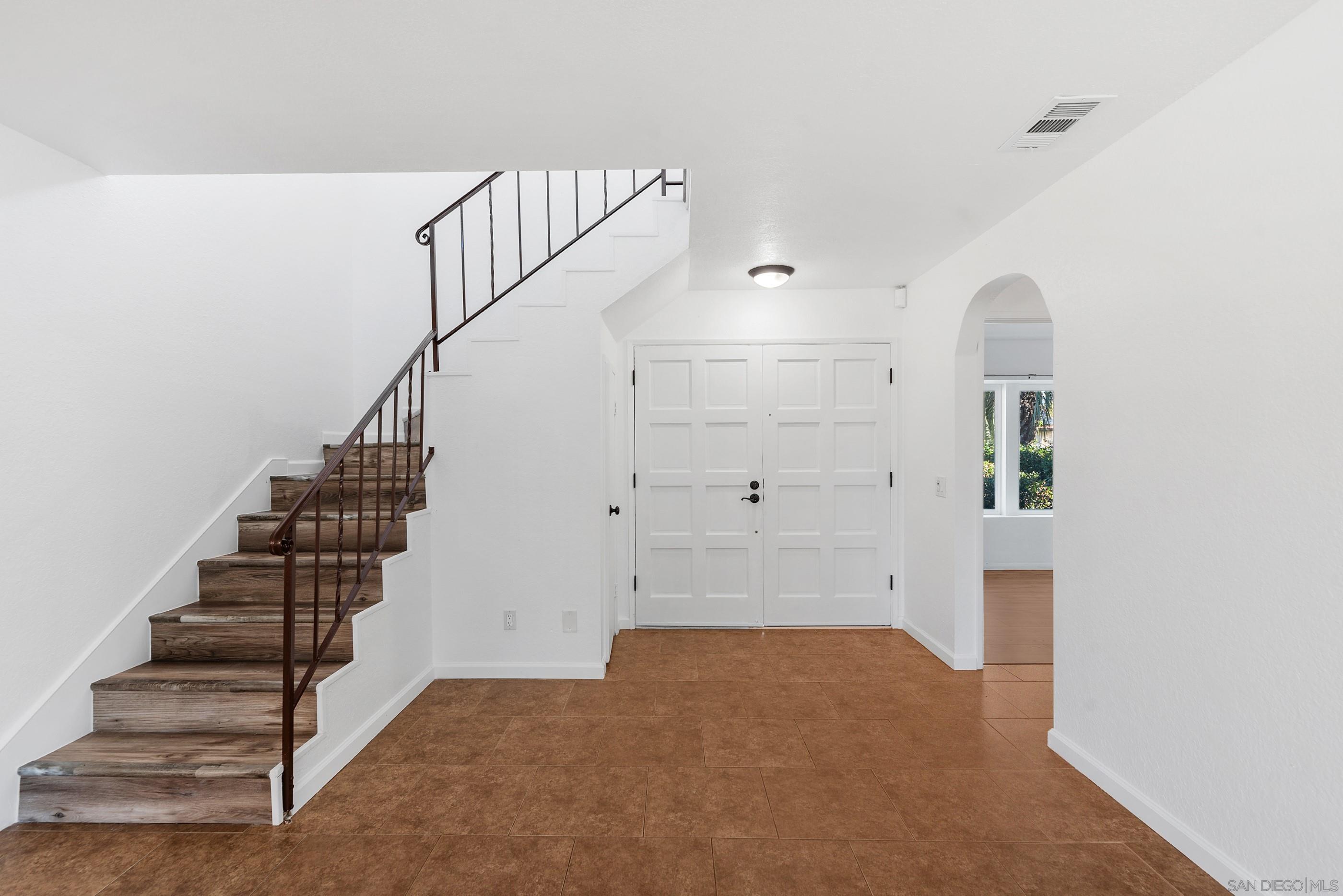 Detail Gallery Image 6 of 49 For 906  Lacebark St, San Marcos,  CA 92069 - 4 Beds | 2 Baths