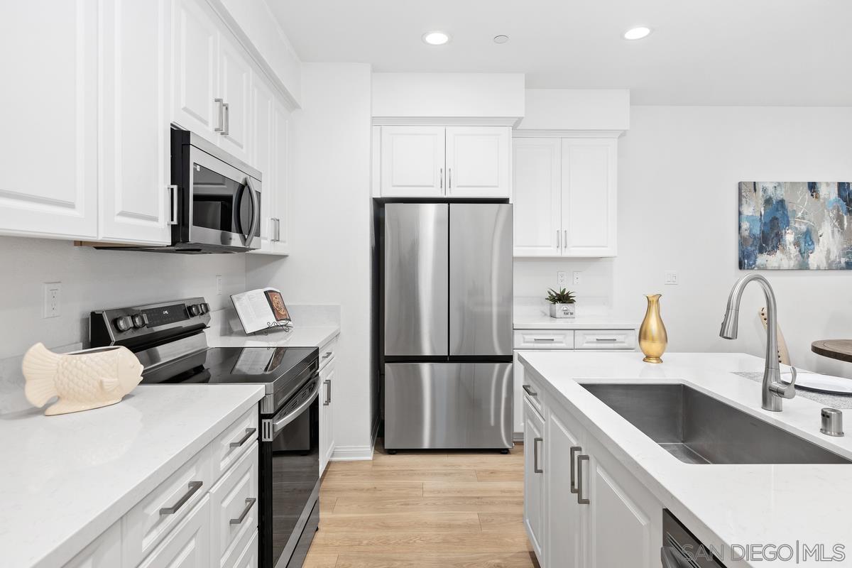 Detail Gallery Image 11 of 37 For 10149  Graphite Street, Spring Valley,  CA 91977 - 3 Beds | 2/1 Baths