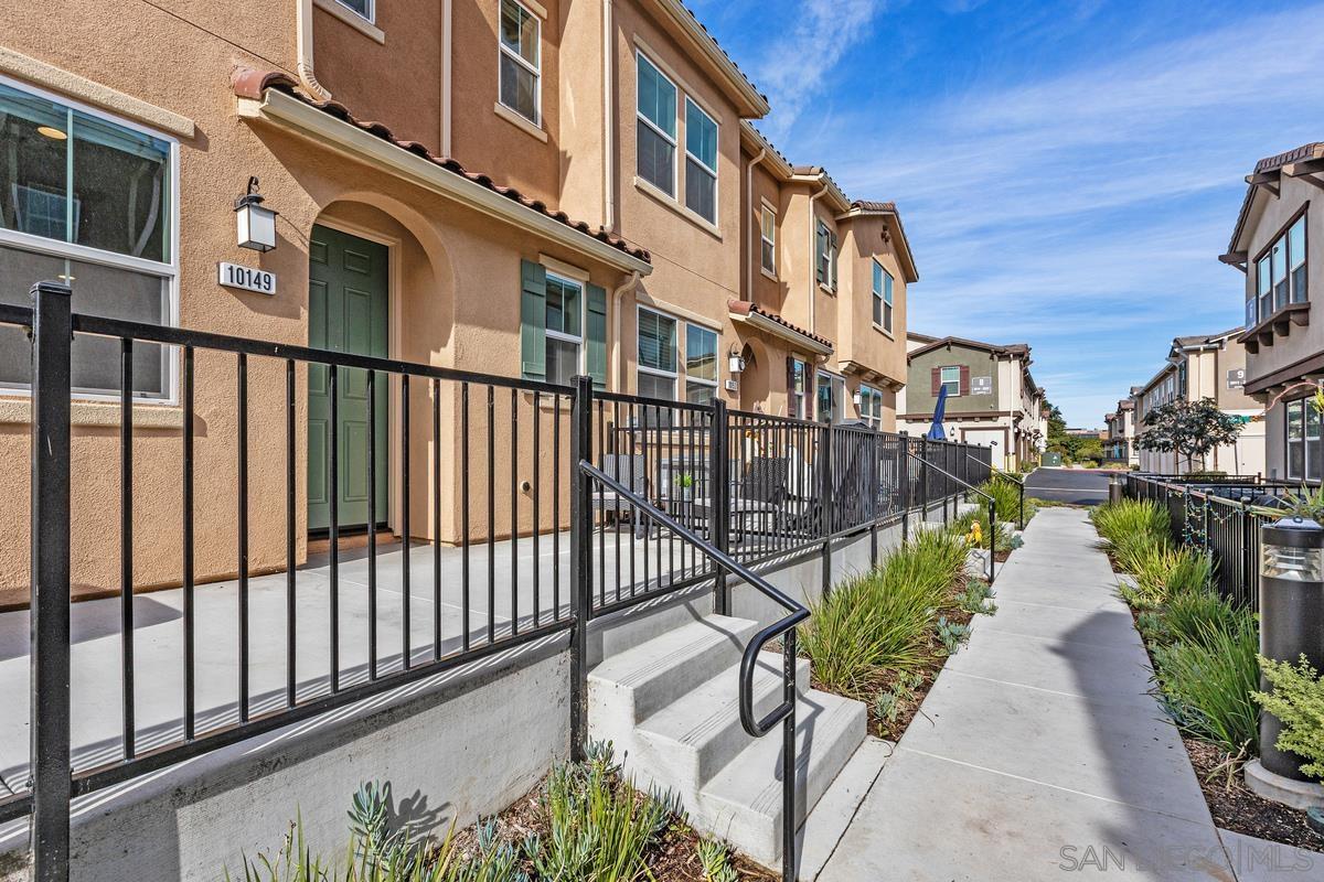 Detail Gallery Image 5 of 37 For 10149  Graphite Street, Spring Valley,  CA 91977 - 3 Beds | 2/1 Baths