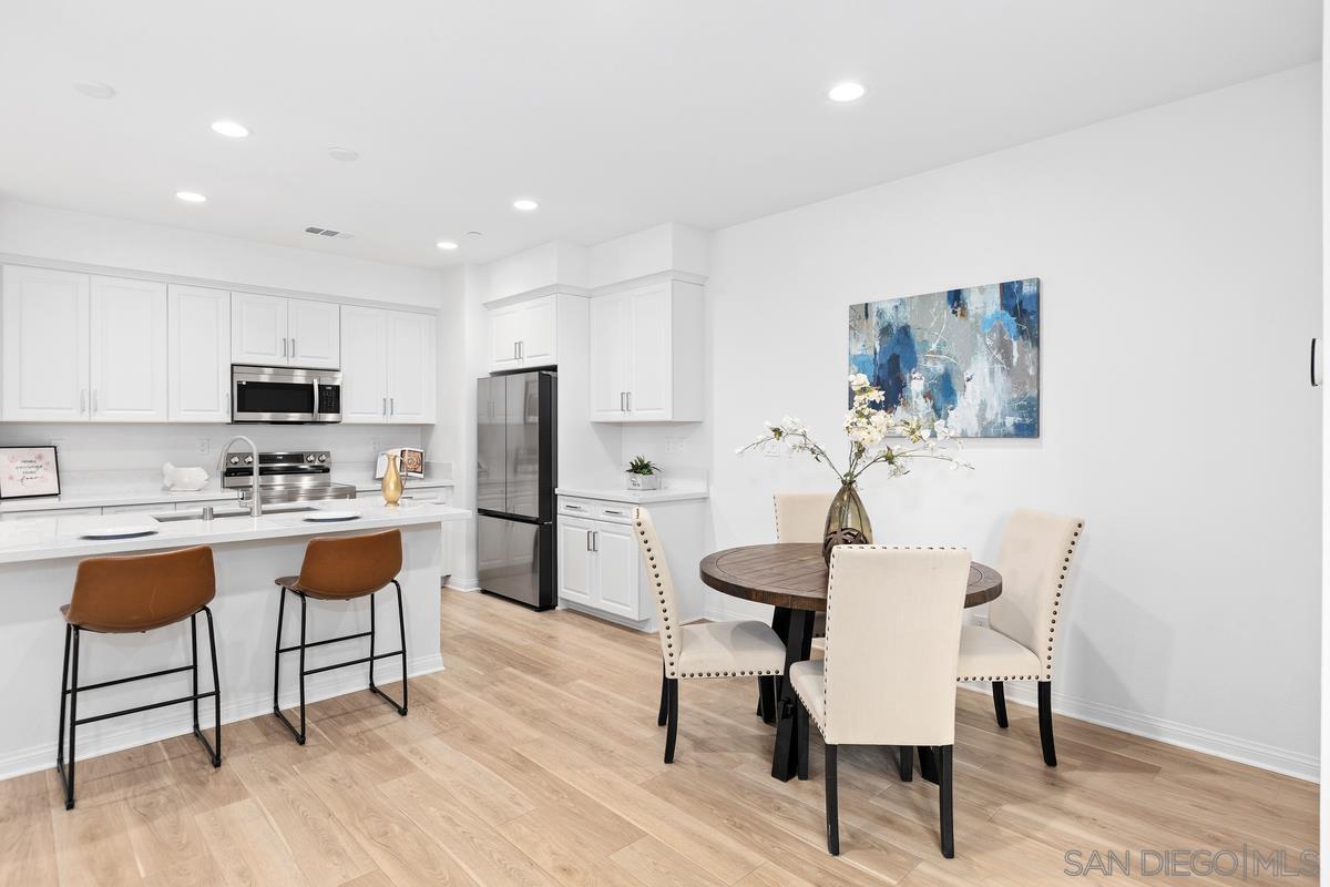 Detail Gallery Image 8 of 37 For 10149  Graphite Street, Spring Valley,  CA 91977 - 3 Beds | 2/1 Baths