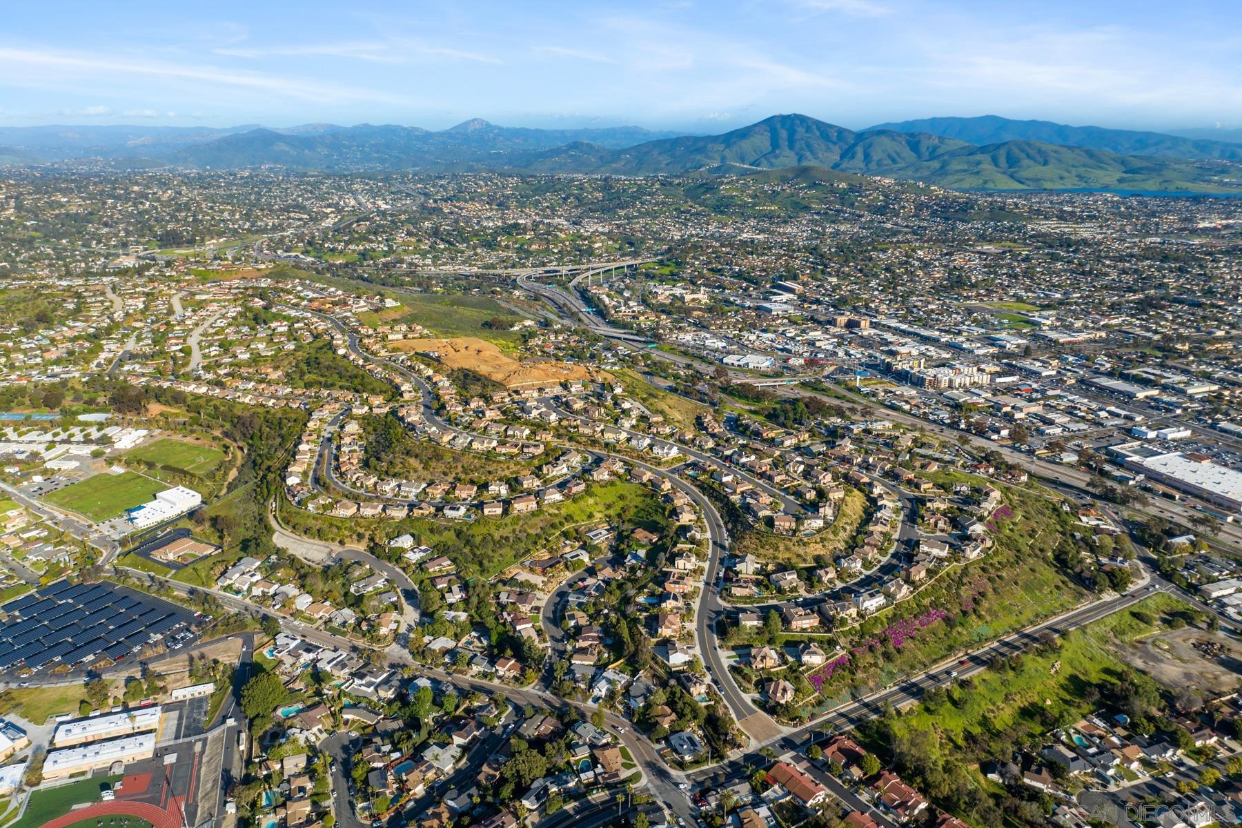 Detail Gallery Image 15 of 75 For 3935  Sacramento Dr, La Mesa,  CA 91941 - 5 Beds | 4 Baths