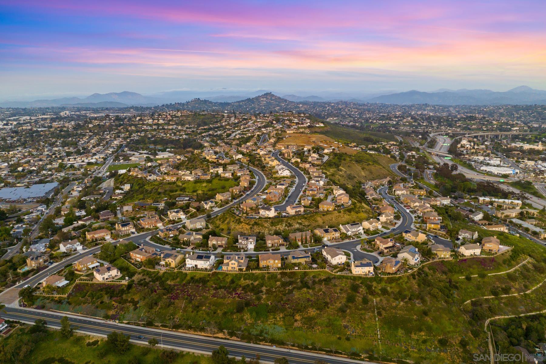 Detail Gallery Image 17 of 75 For 3935  Sacramento Dr, La Mesa,  CA 91941 - 5 Beds | 4 Baths