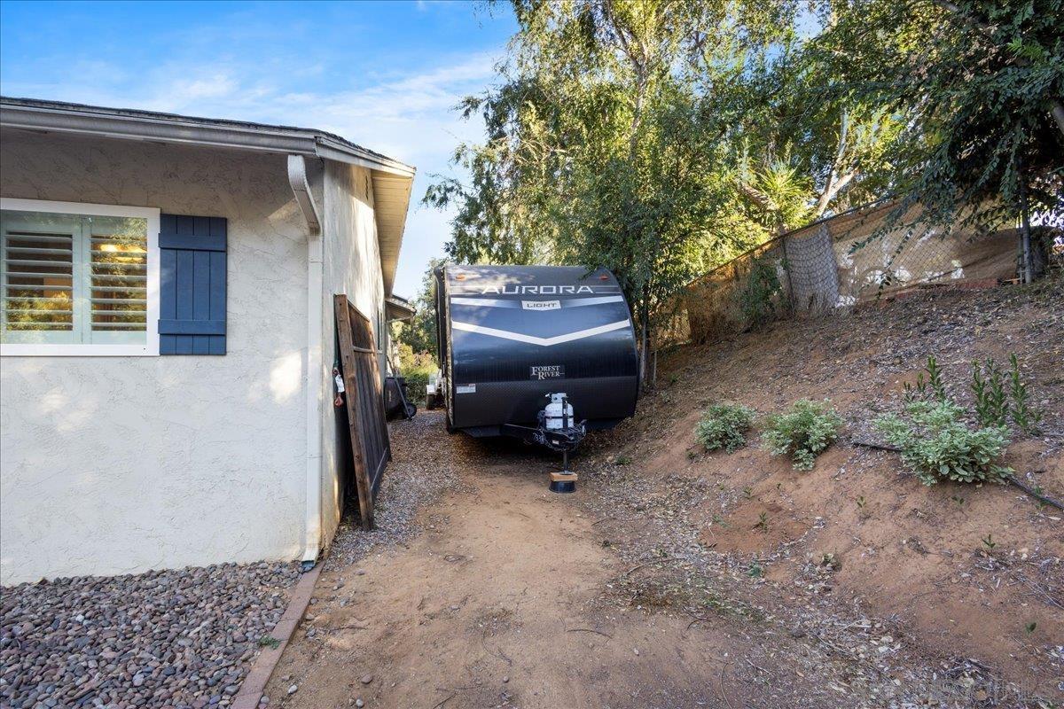 Detail Gallery Image 32 of 46 For 11493  Eucalyptus Hills Dr, Lakeside,  CA 92040 - 3 Beds | 3 Baths