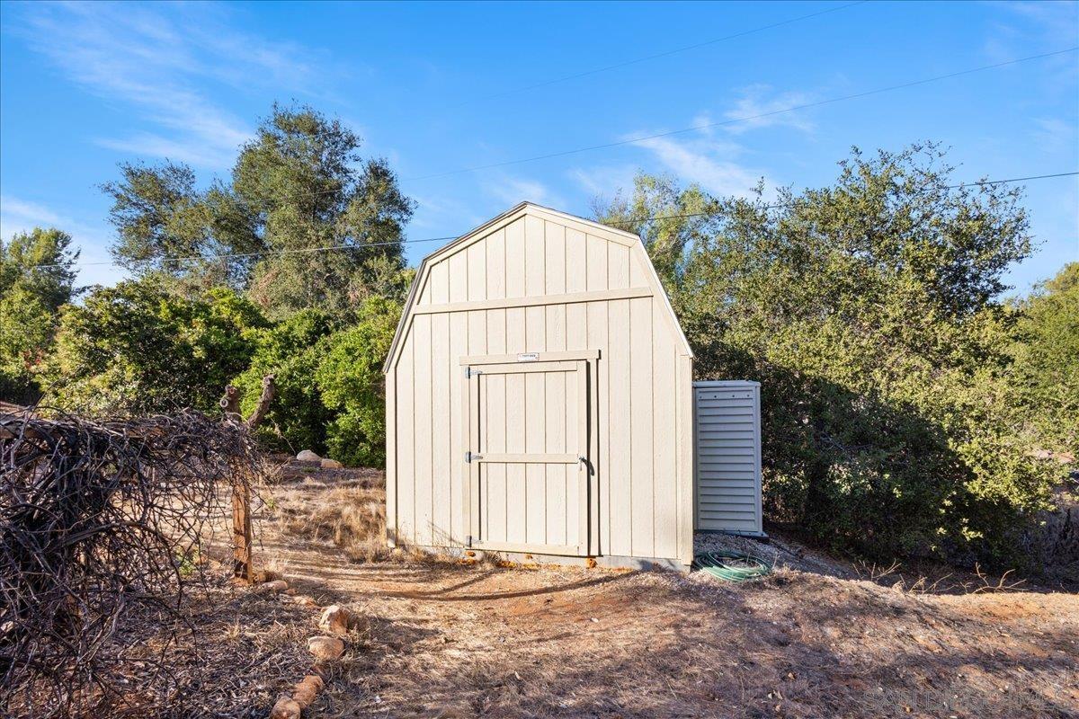 Detail Gallery Image 38 of 46 For 11493  Eucalyptus Hills Dr, Lakeside,  CA 92040 - 3 Beds | 3 Baths