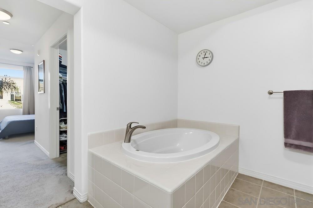 Detail Gallery Image 16 of 36 For 8233  Station Village Ln  #2409,  San Diego,  CA 92108 - 2 Beds | 2 Baths