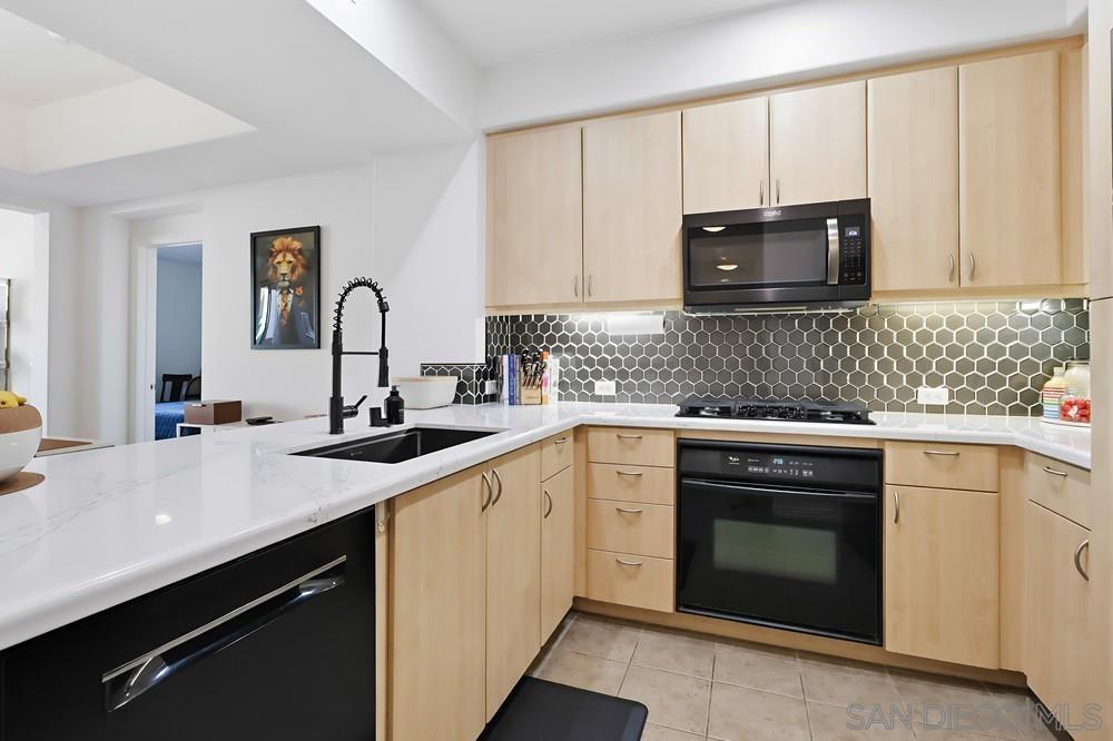 Detail Gallery Image 8 of 36 For 8233  Station Village Ln  #2409,  San Diego,  CA 92108 - 2 Beds | 2 Baths