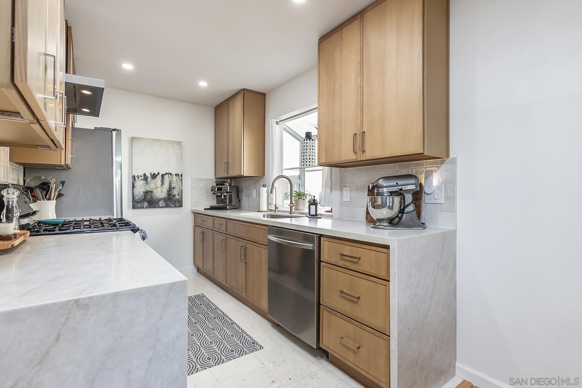 Detail Gallery Image 15 of 52 For 3845  Groton St  #1,  San Diego,  CA 92110 - 1 Beds | 1 Baths