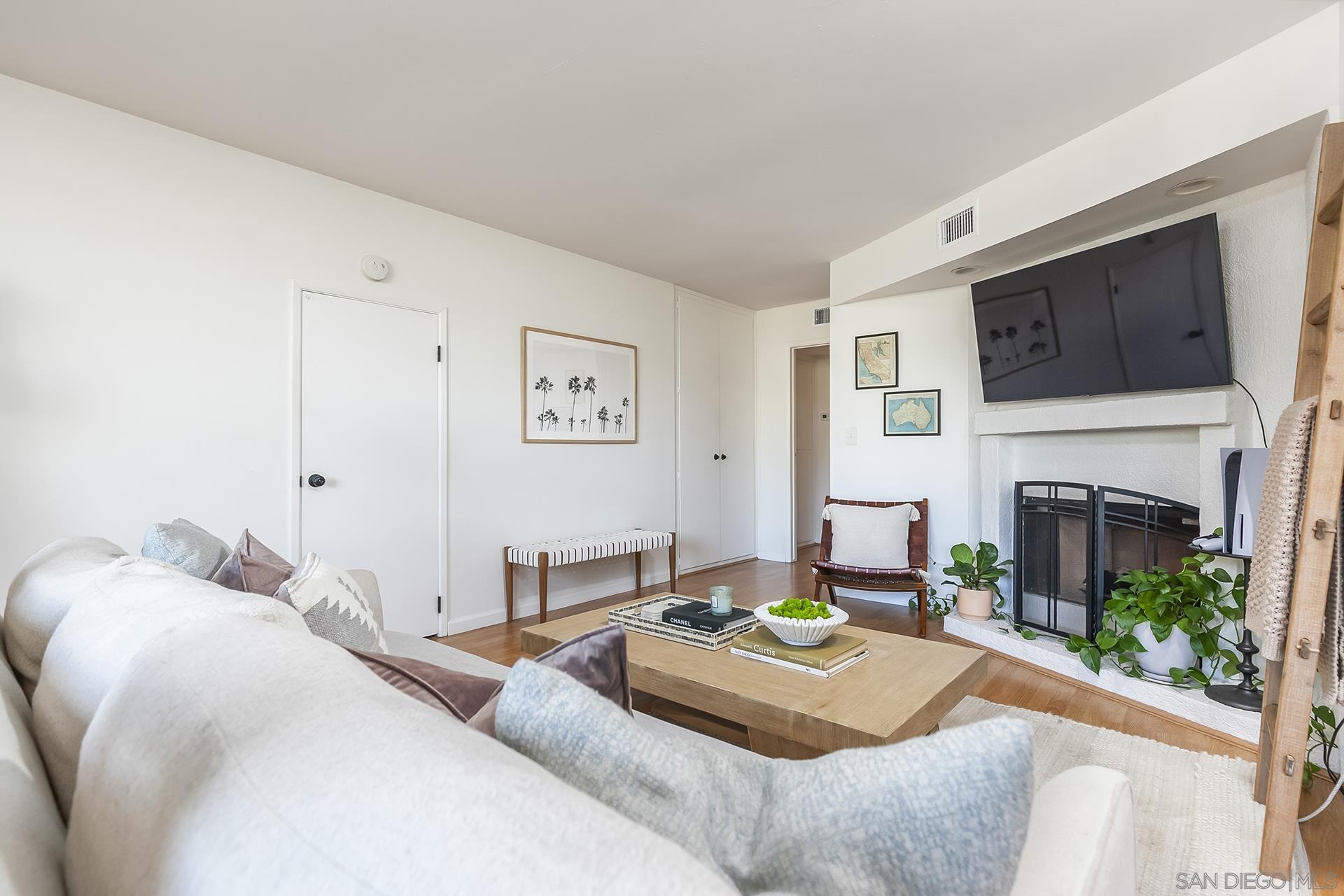 Detail Gallery Image 8 of 52 For 3845  Groton St  #1,  San Diego,  CA 92110 - 1 Beds | 1 Baths