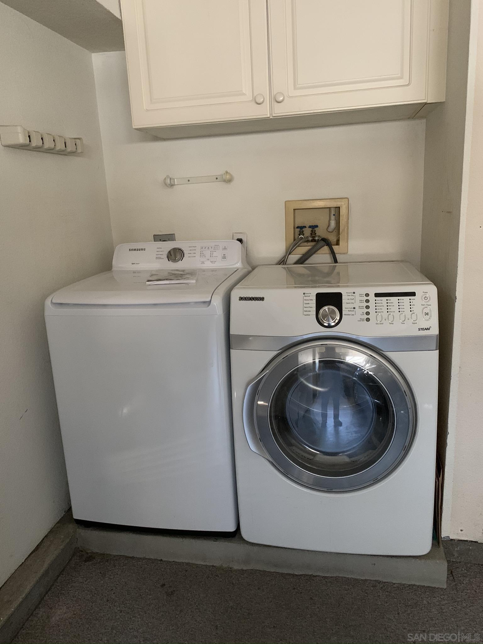 Detail Gallery Image 14 of 21 For 3619  Ruette De Ville, San Diego,  CA 92130 - 3 Beds | 2/1 Baths