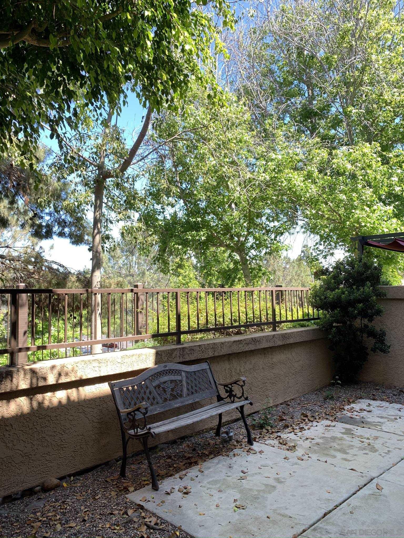 Detail Gallery Image 17 of 21 For 3619  Ruette De Ville, San Diego,  CA 92130 - 3 Beds | 2/1 Baths