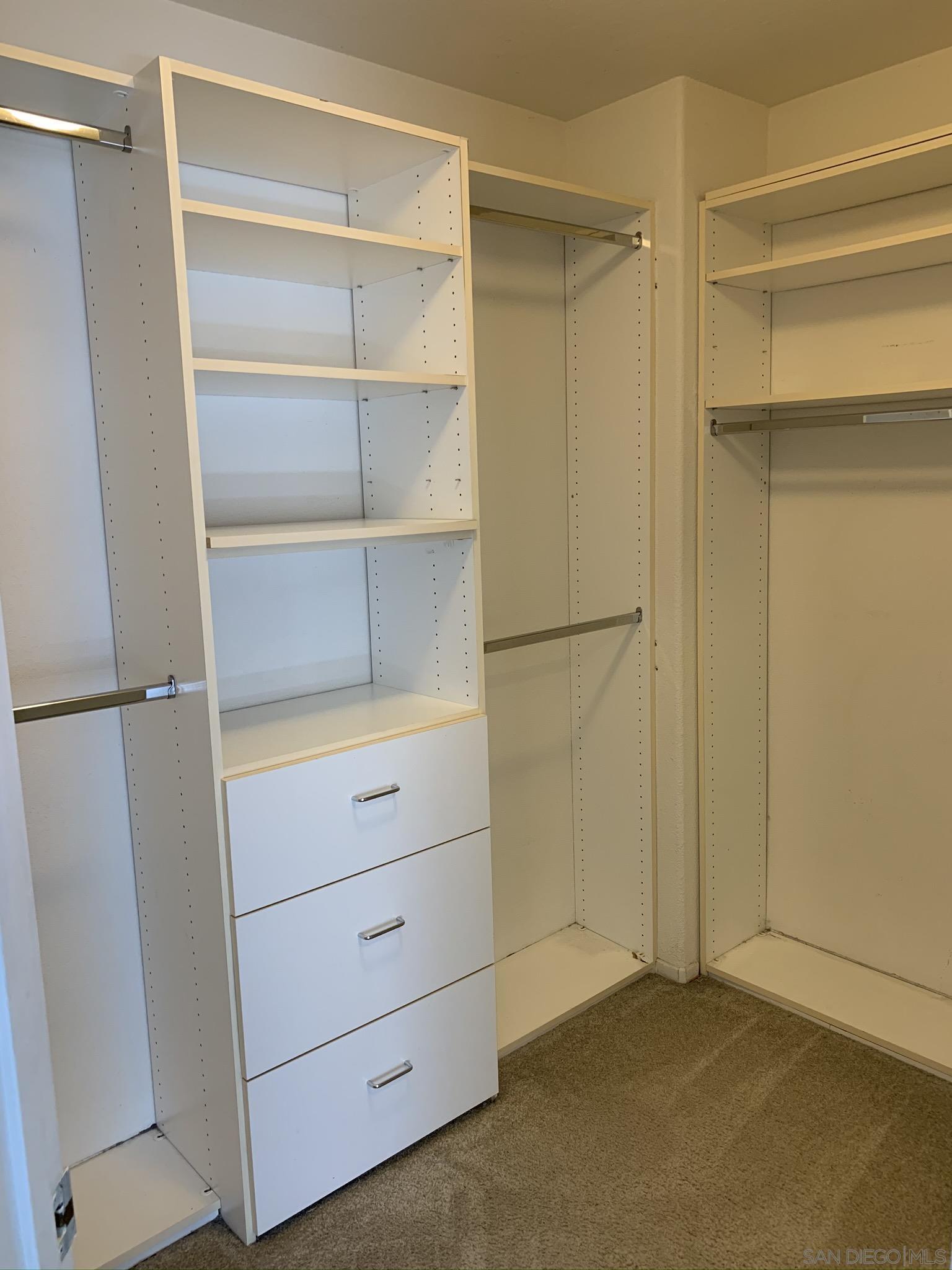 Detail Gallery Image 18 of 21 For 3619  Ruette De Ville, San Diego,  CA 92130 - 3 Beds | 2/1 Baths