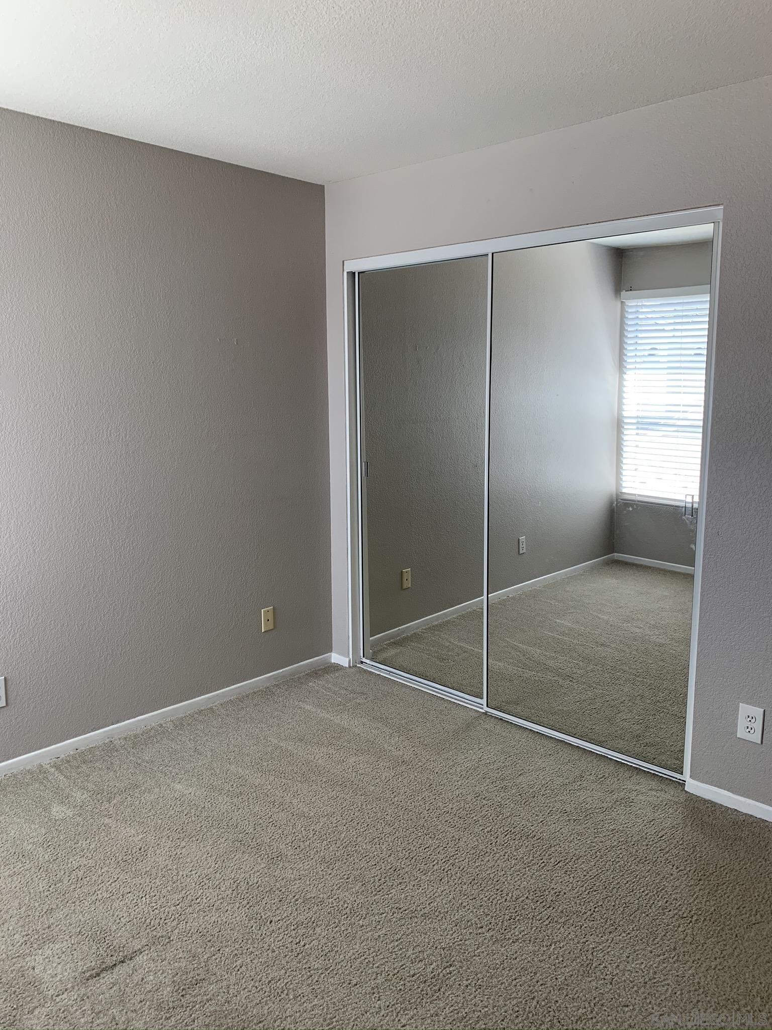 Detail Gallery Image 10 of 21 For 3619  Ruette De Ville, San Diego,  CA 92130 - 3 Beds | 2/1 Baths