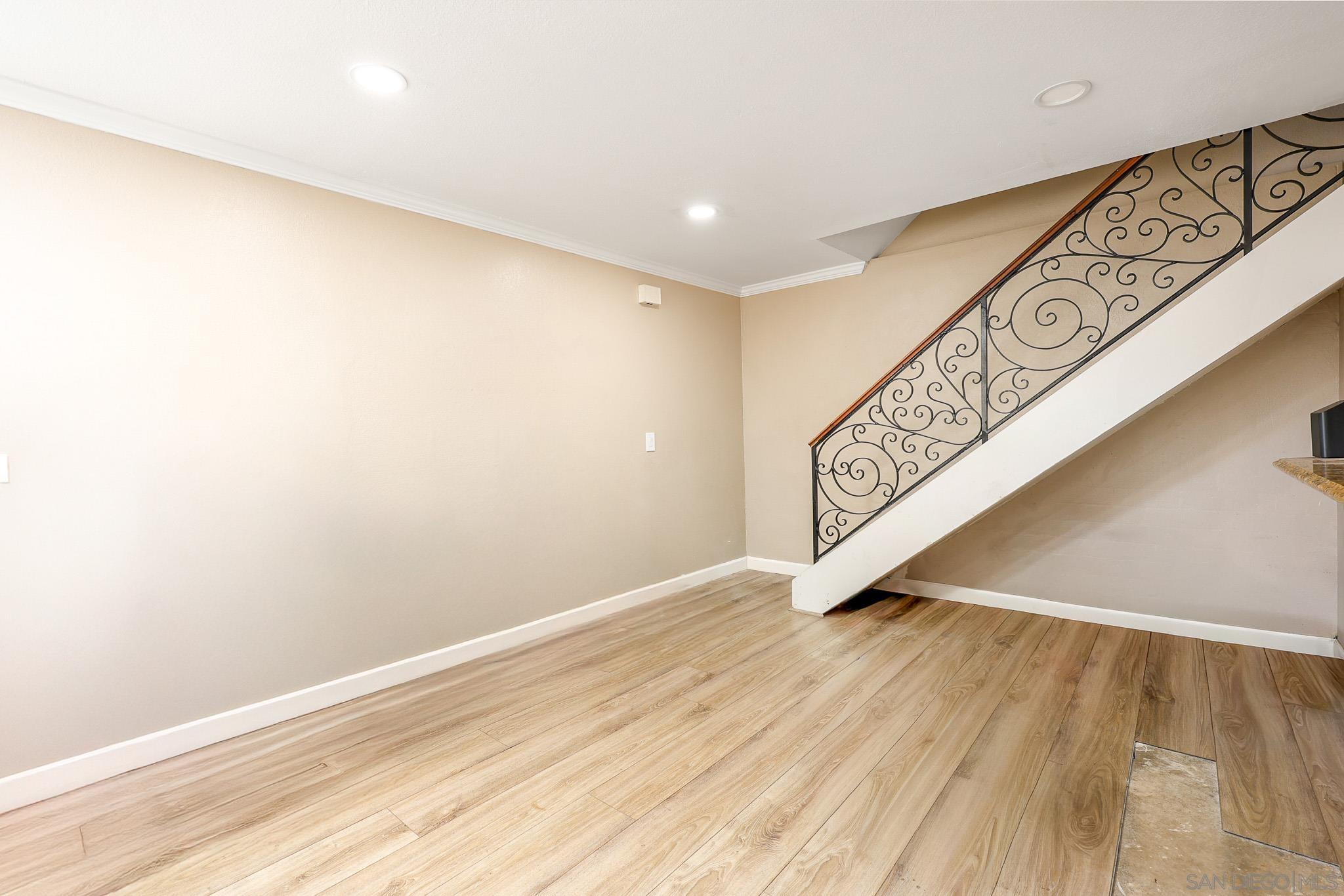 Detail Gallery Image 2 of 20 For 2830  Terrace Pine Dr  #C,  San Ysidro,  CA 92173 - 2 Beds | 1 Baths