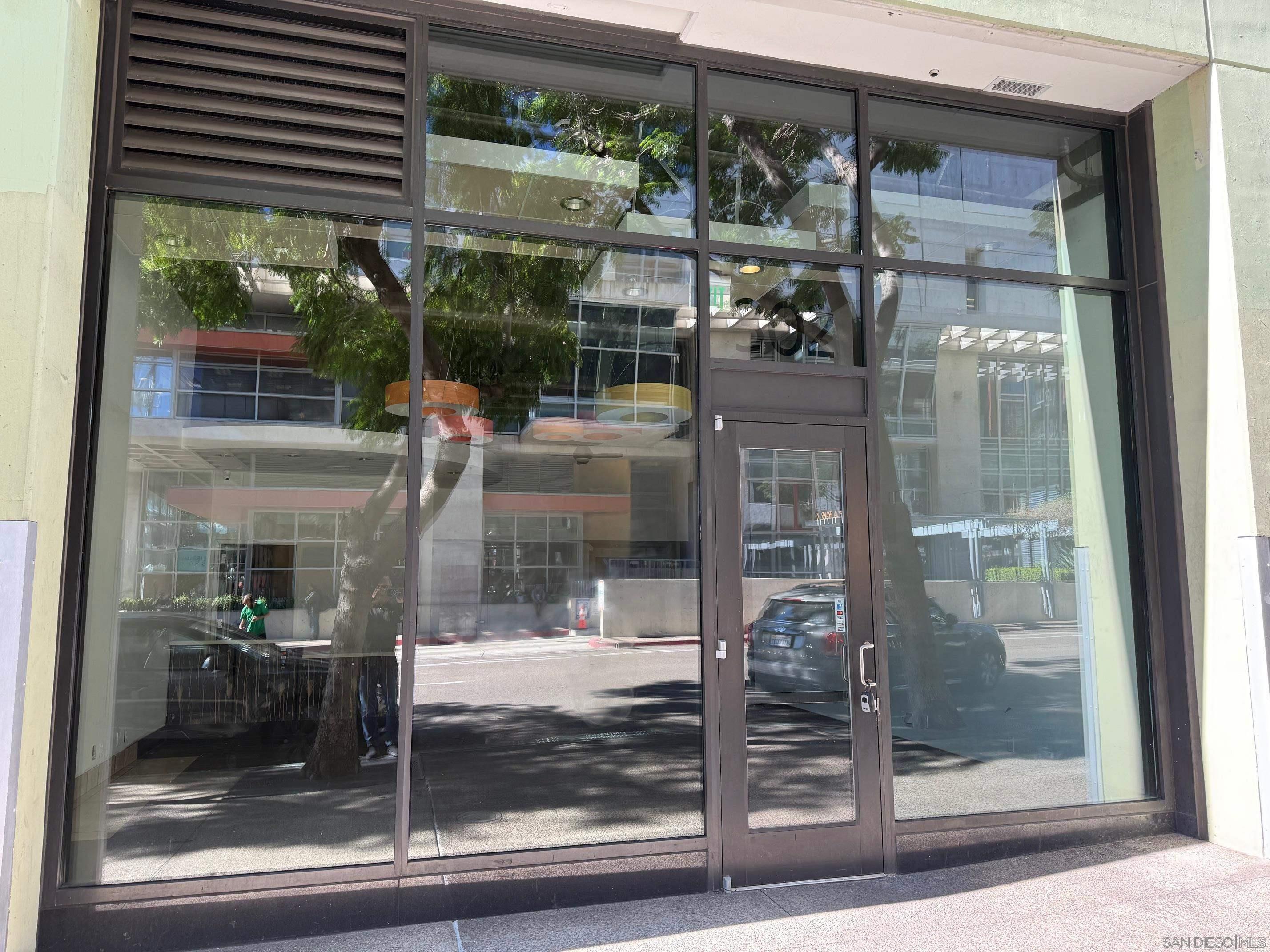 Front Image Thumbnail for SD250044693