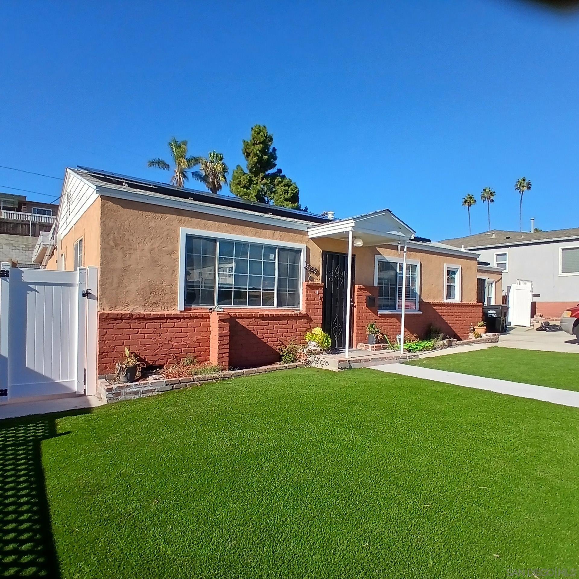 Detail Gallery Image 2 of 14 For 5354  Trinidad Way, San Diego,  CA 92114 - 3 Beds | 2 Baths