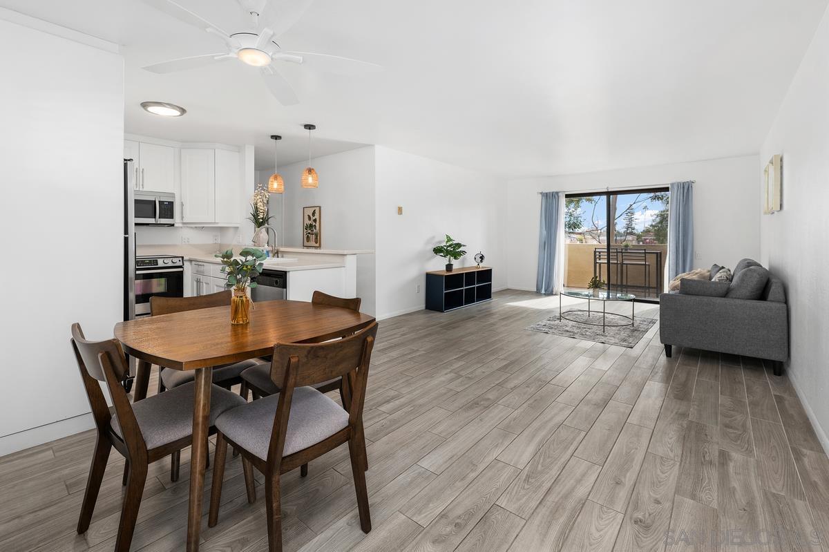 Front Image Thumbnail for SD250044695