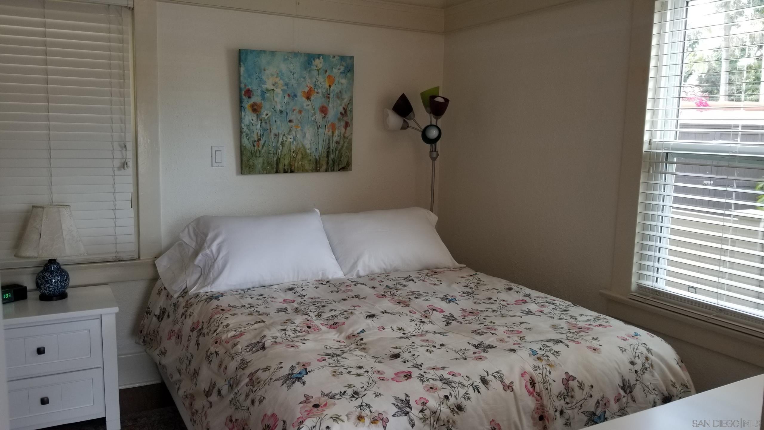 Detail Gallery Image 33 of 38 For 817  Olive Ave, Coronado,  CA 92118 - 2 Beds | 2 Baths