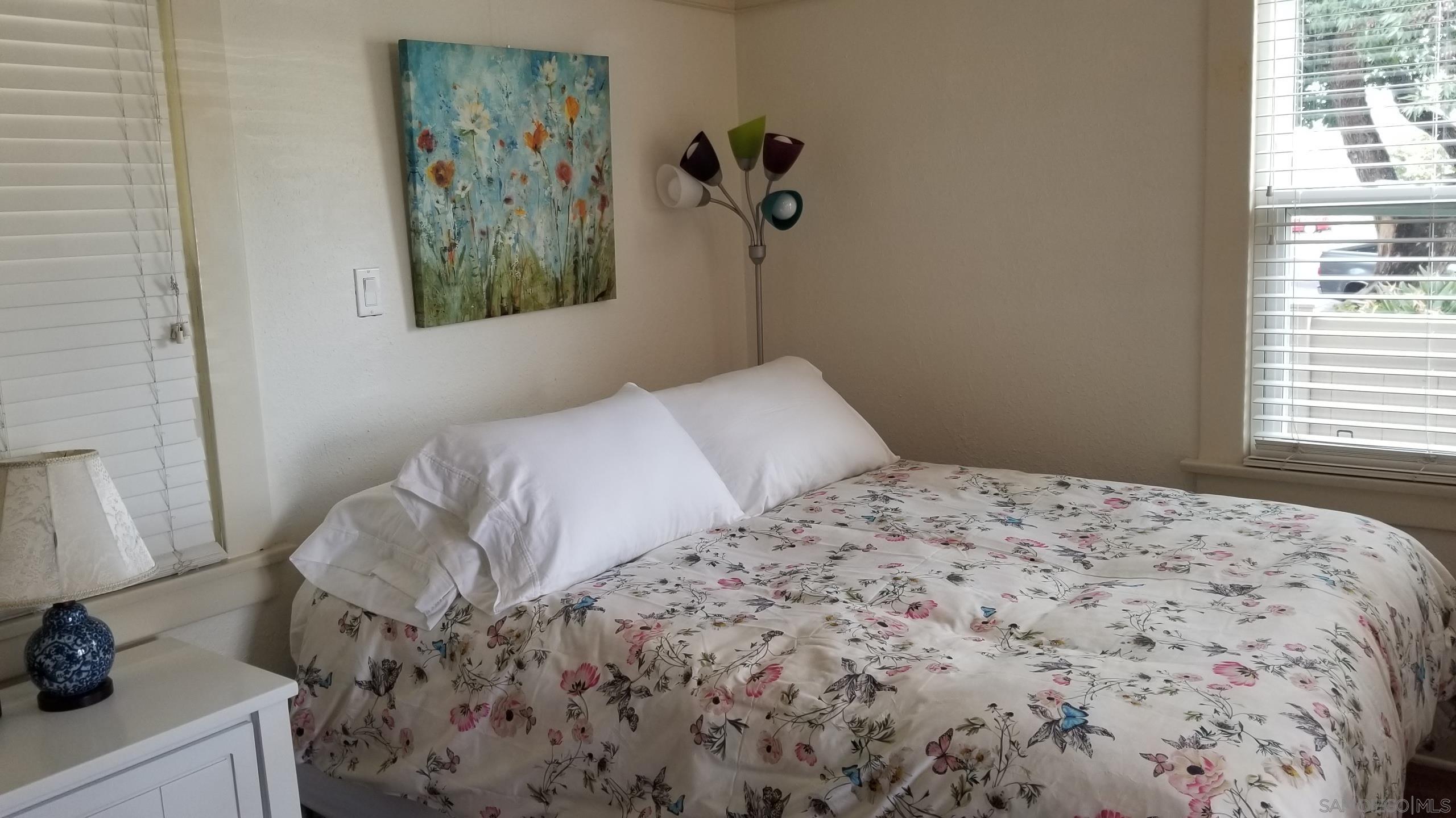 Detail Gallery Image 34 of 38 For 817  Olive Ave, Coronado,  CA 92118 - 2 Beds | 2 Baths