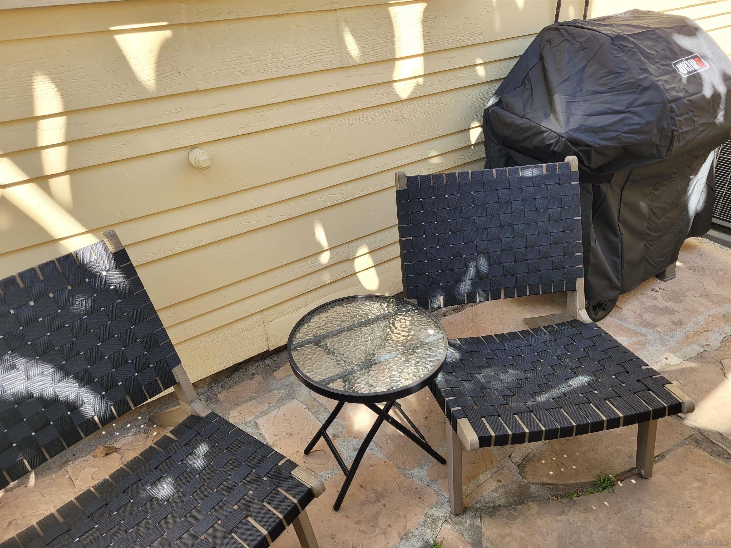 Detail Gallery Image 7 of 38 For 817  Olive Ave, Coronado,  CA 92118 - 2 Beds | 2 Baths