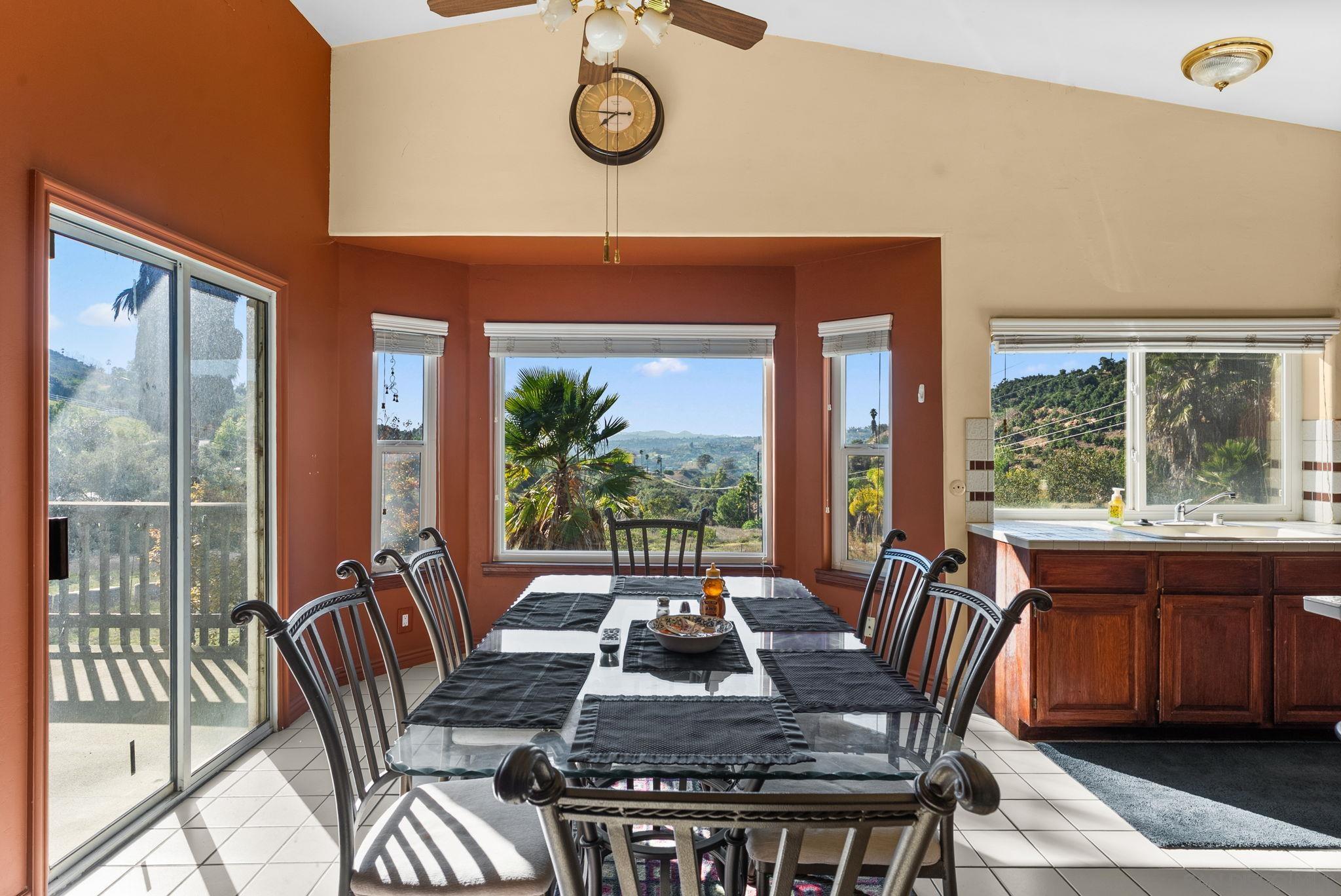 Detail Gallery Image 13 of 38 For 3849  Pala Mesa Drive, Fallbrook,  CA 92028 - 4 Beds | 3/1 Baths