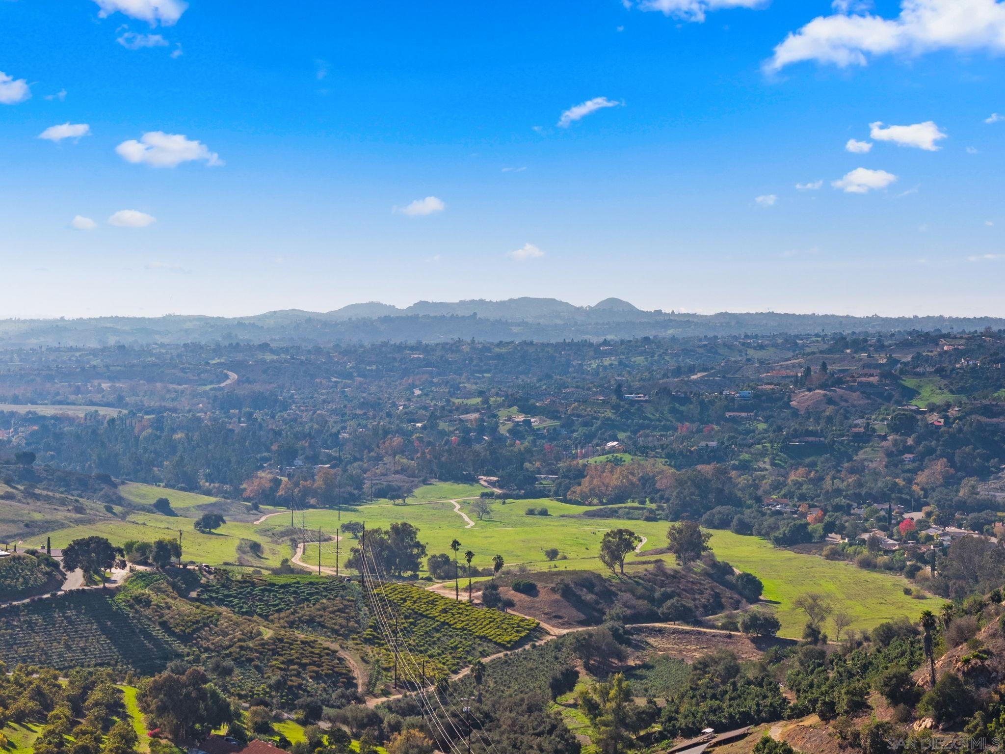 Detail Gallery Image 33 of 38 For 3849  Pala Mesa Drive, Fallbrook,  CA 92028 - 4 Beds | 3/1 Baths