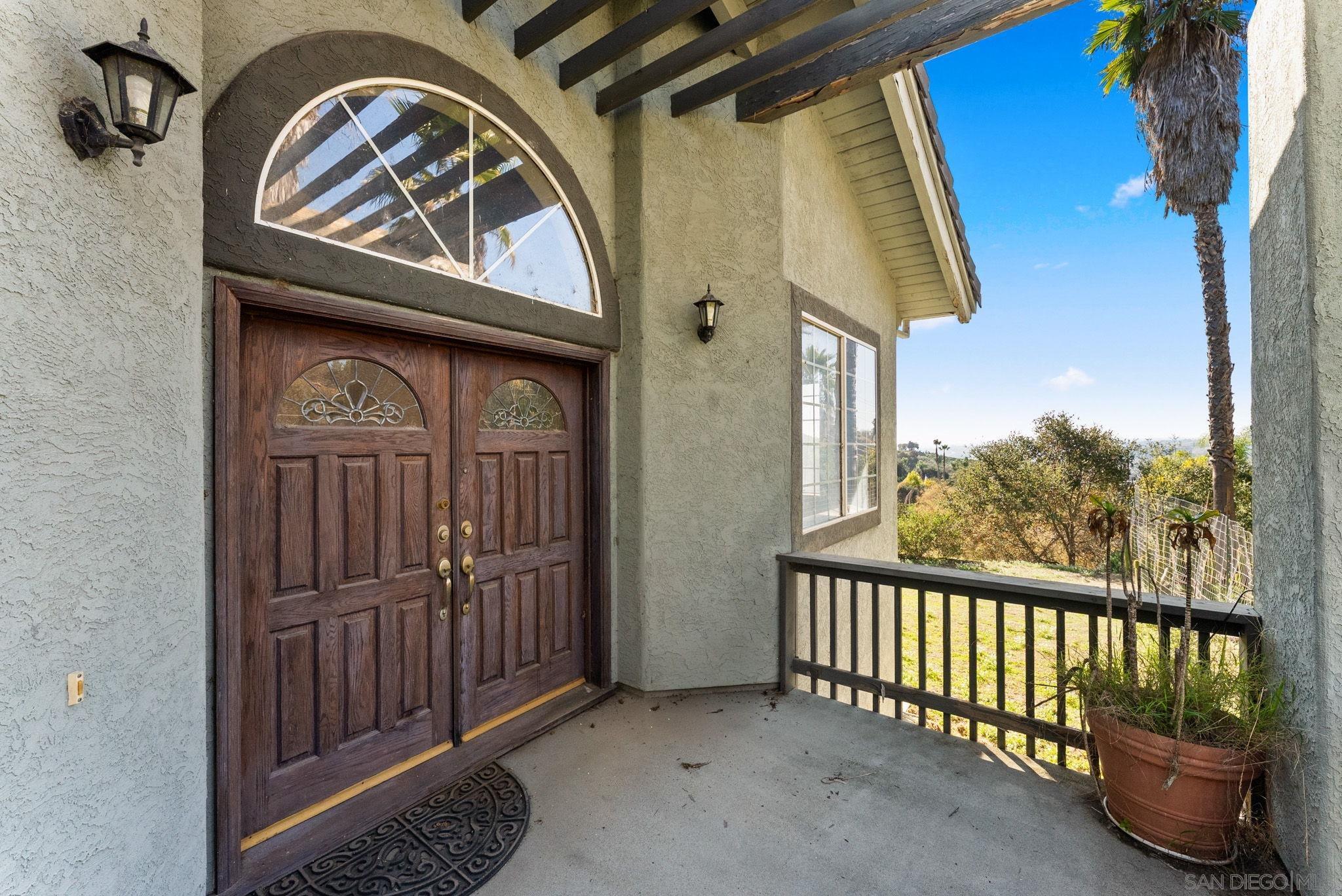 Detail Gallery Image 6 of 38 For 3849  Pala Mesa Drive, Fallbrook,  CA 92028 - 4 Beds | 3/1 Baths
