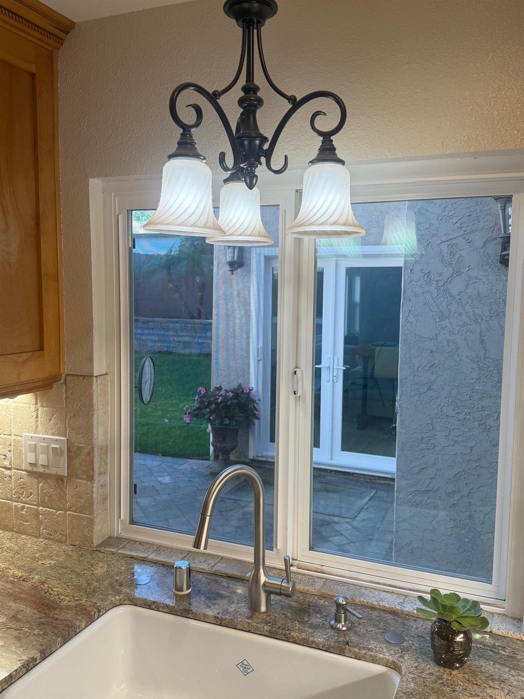 Detail Gallery Image 12 of 40 For 9569  via Pereza, San Diego,  AZ 92129 - 4 Beds | 3/1 Baths