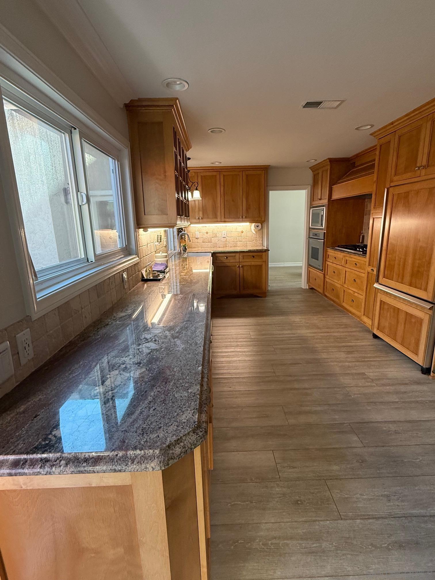 Detail Gallery Image 4 of 40 For 9569  via Pereza, San Diego,  AZ 92129 - 4 Beds | 3/1 Baths