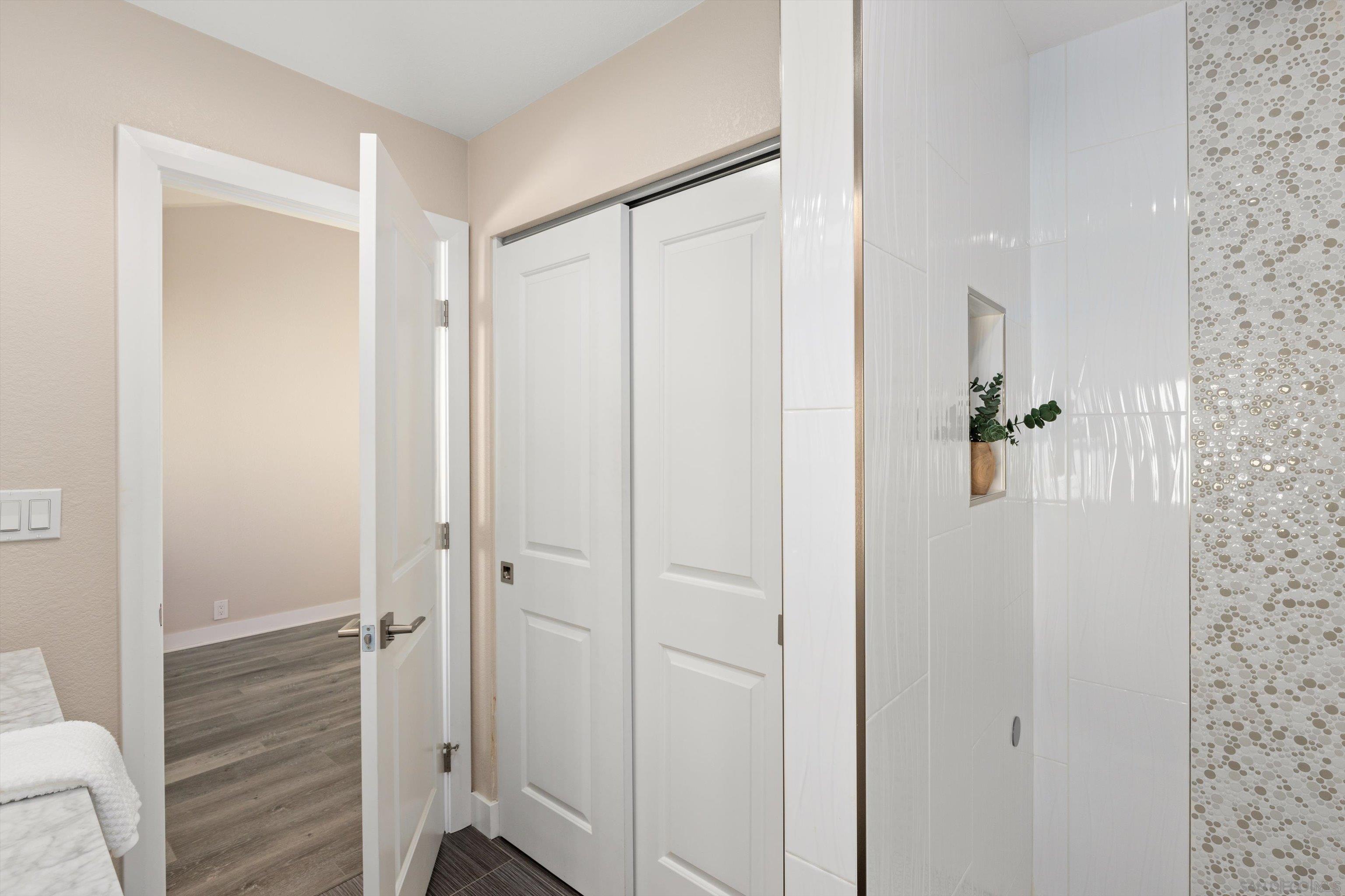 Detail Gallery Image 23 of 44 For 1913  Alga Rd  a,  Carlsbad,  CA 92009 - 2 Beds | 2/1 Baths