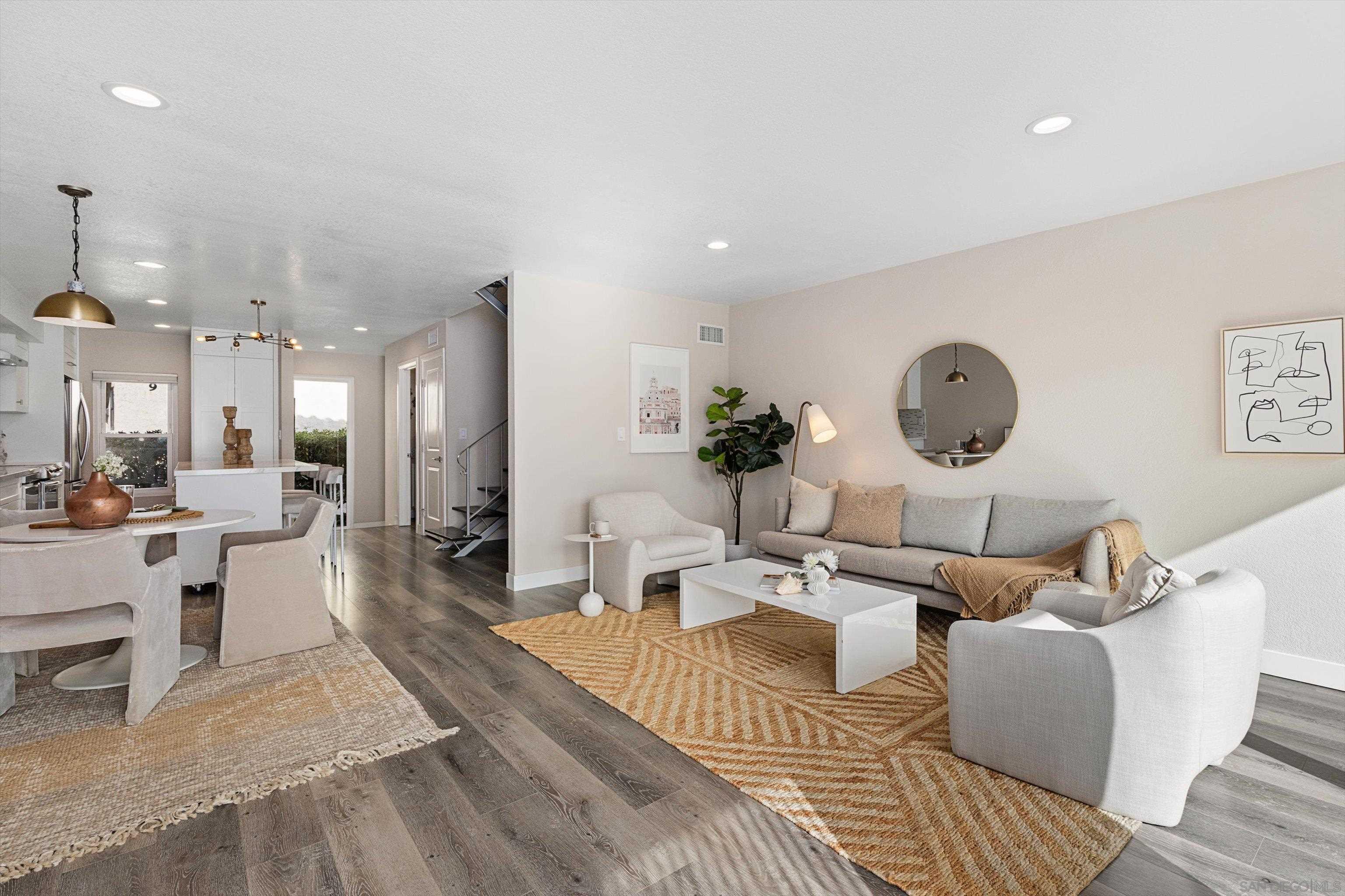 Detail Gallery Image 4 of 44 For 1913  Alga Rd  a,  Carlsbad,  CA 92009 - 2 Beds | 2/1 Baths