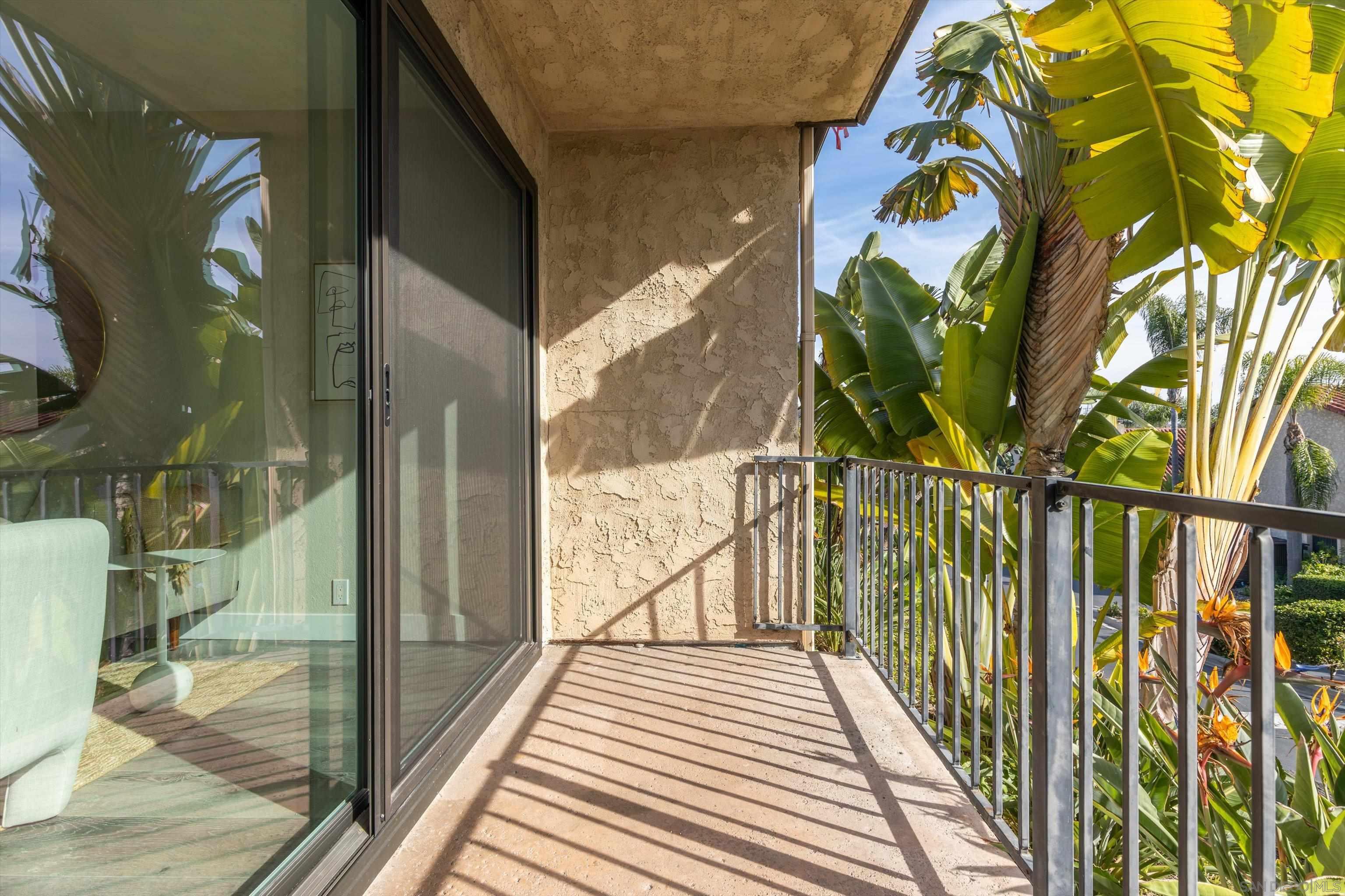 Detail Gallery Image 31 of 44 For 1913  Alga Rd  a,  Carlsbad,  CA 92009 - 2 Beds | 2/1 Baths