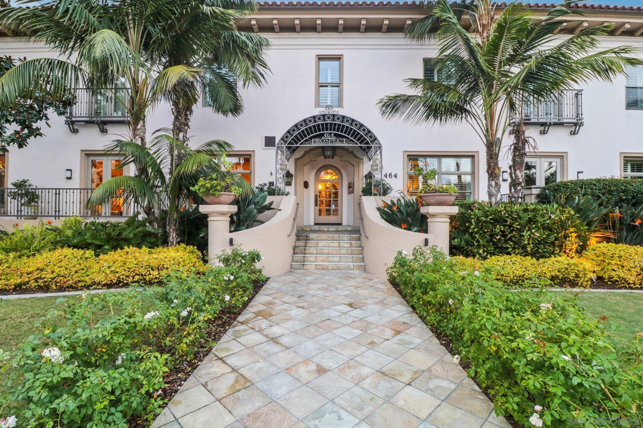 Front Image Thumbnail for SD250044703