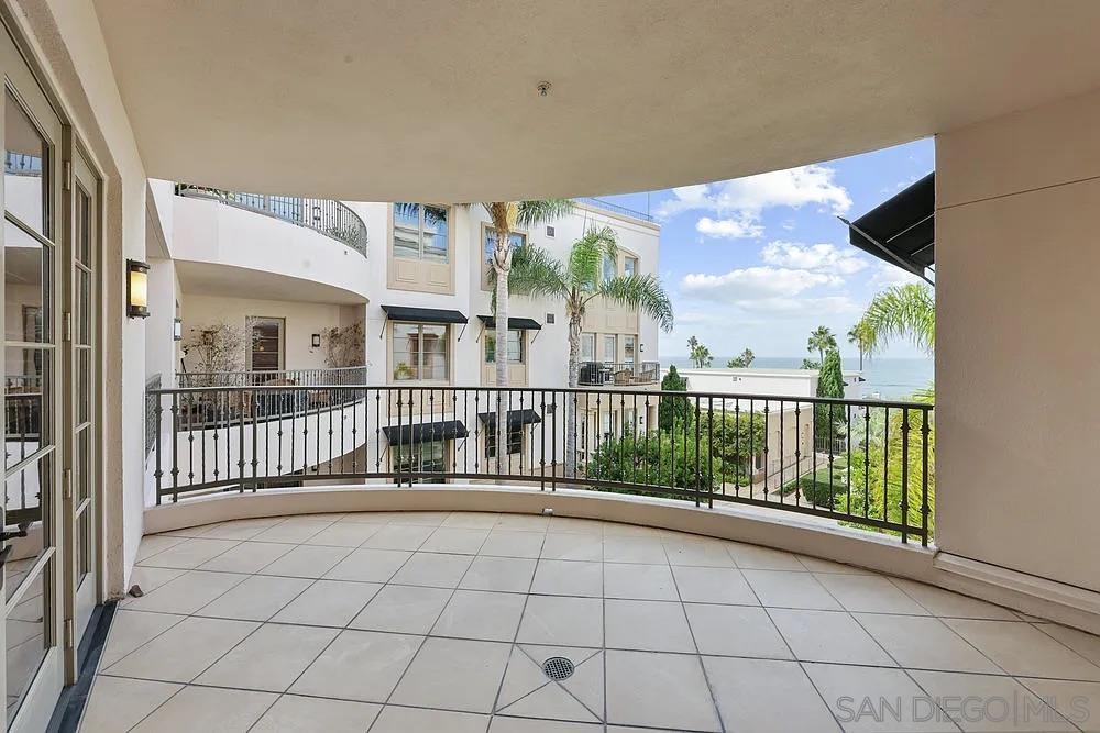 Detail Gallery Image 13 of 37 For 464  Prospect St  610, La Jolla,  CA 92037 - 1 Beds | 1/1 Baths