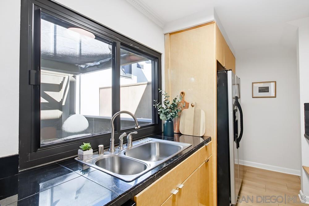 Detail Gallery Image 12 of 47 For 2234  Caminito Pajarito  #120,  San Diego,  CA 92107 - 2 Beds | 2/1 Baths